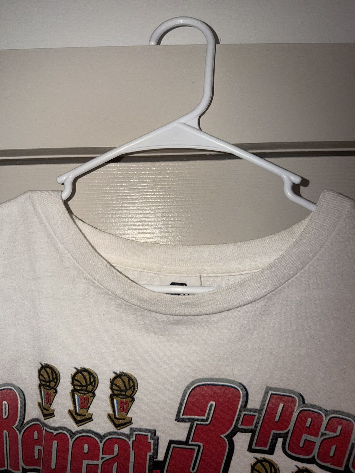 Starter Starter Chicago Bulls 3 Peat - XL Size US XL / EU 56 / 4 - 8 Thumbnail