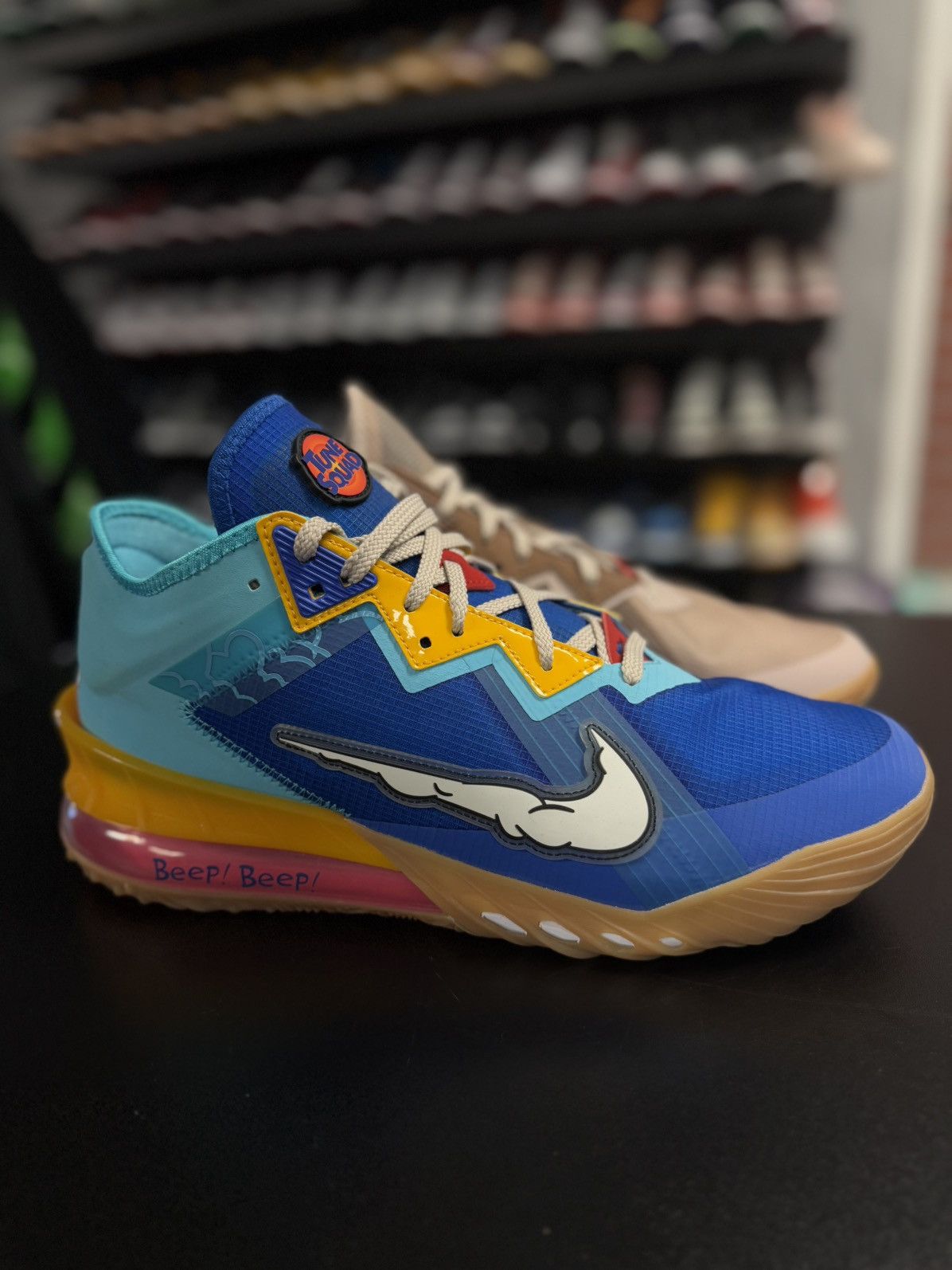 Nike Nike LeBron 18 Space Jam Tune Squad Size 12 Size US 12 / EU 45 - 2 Thumbnail