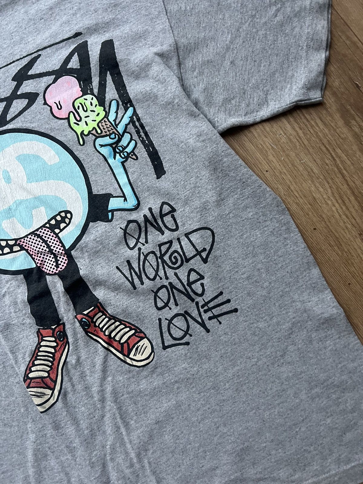 Stussy 00’s STUSSY ONE WORLD ONE LOVE ICE CREAM GUY RARE TEE Y2K Size US L / EU 52-54 / 3 - 6 Thumbnail
