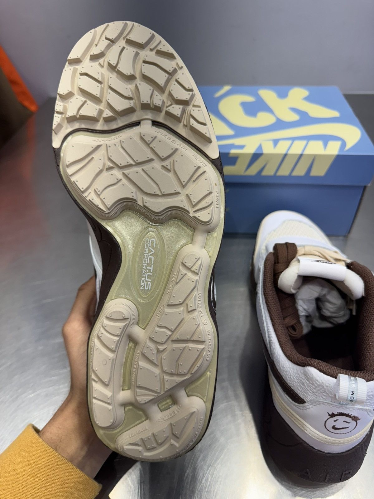 Nike Travis Scott zoom field jaxx Size US 12 / EU 45 - 7 Thumbnail