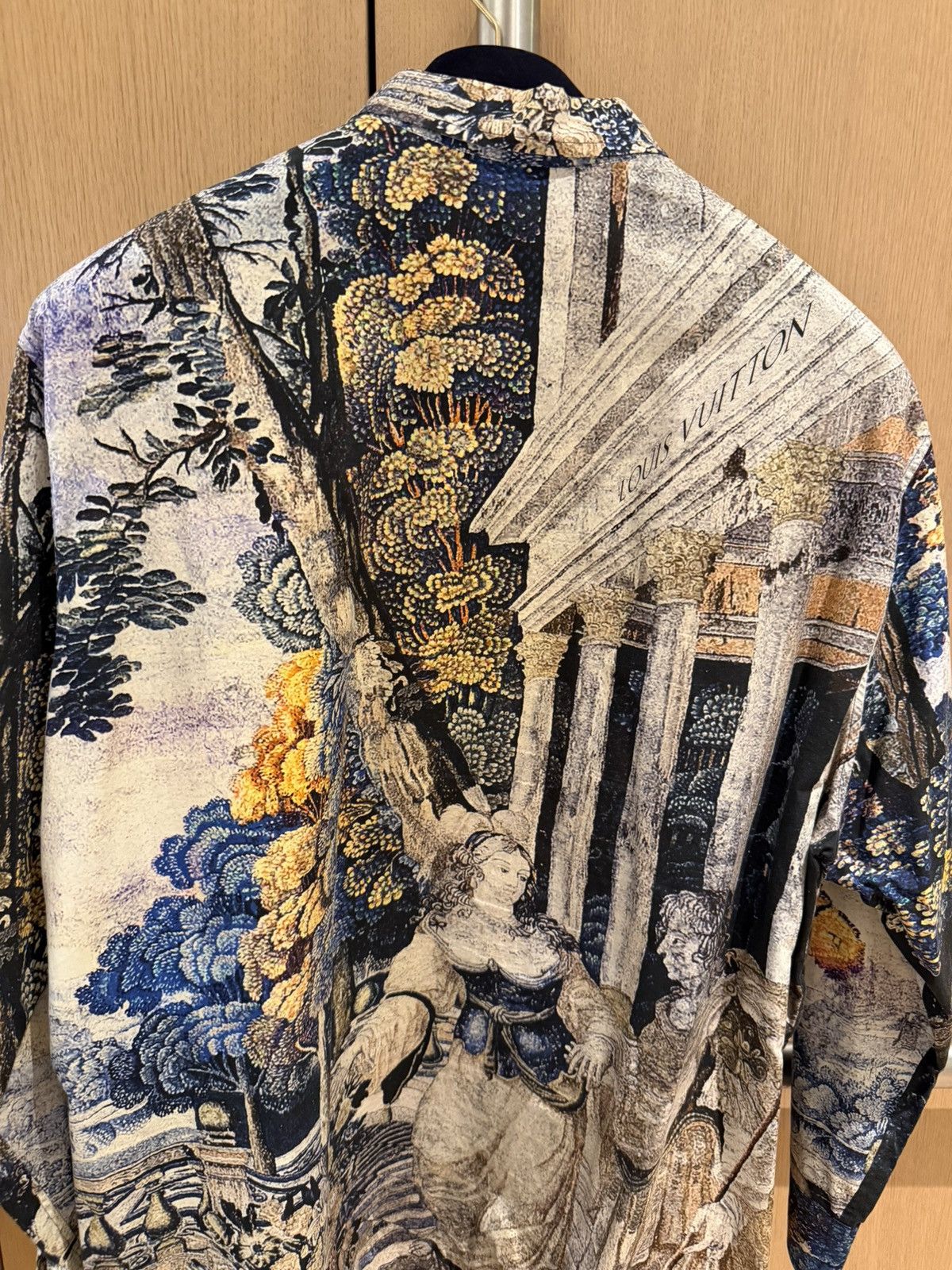 Louis Vuitton Louis Vuitton DNA Tapestry Print Shirt Size US L / EU 52-54 / 3 - 3 Thumbnail