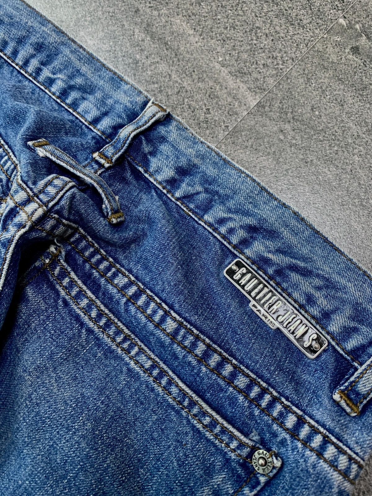 Jean Paul Gaultier 90s Denim Jeans with Raw Hem Size US 30 / EU 46 - 9 Thumbnail