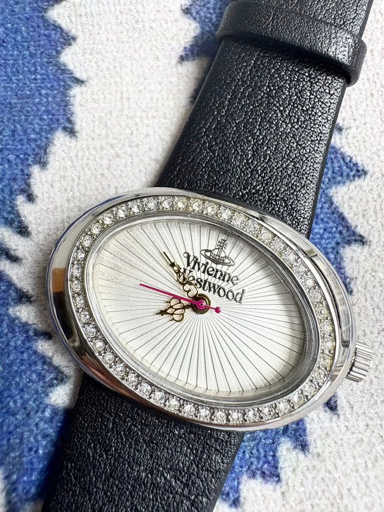 Vivienne Westwood Vivienne Westwood Crystal Saturn Watch - dmc Size ONE SIZE - 1 Thumbnail
