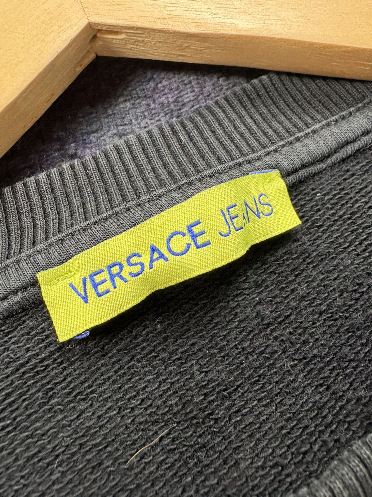 Versace VERSACE Hype Big EmbroideredLogo StreetwearLuxury Sweatshirt Size US L / EU 52-54 / 3 - 6 Thumbnail