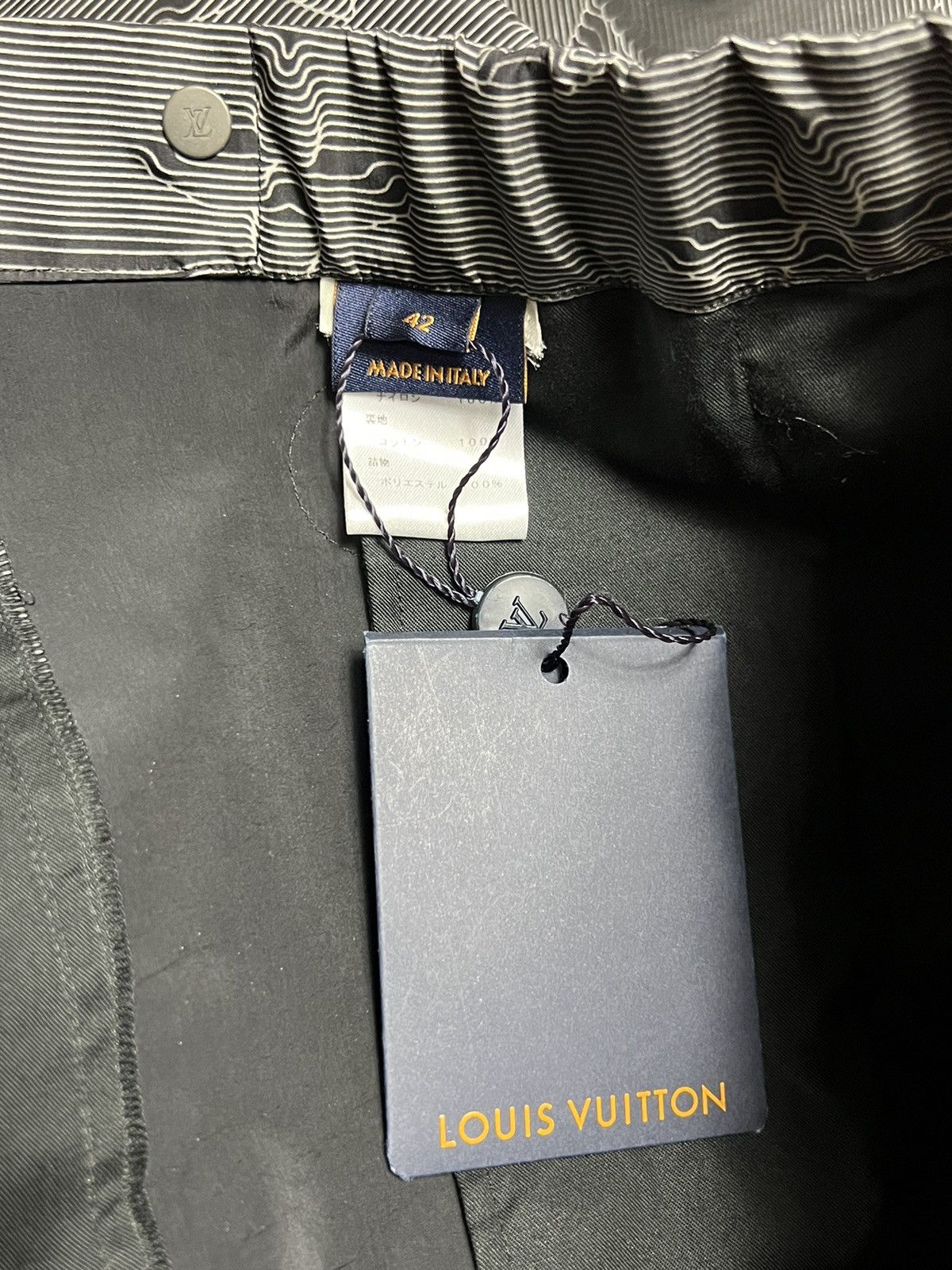 Louis Vuitton Louis Vuitton Nylon 2054 3D Monogram Cargo Size US 34 / EU 50 - 6 Thumbnail