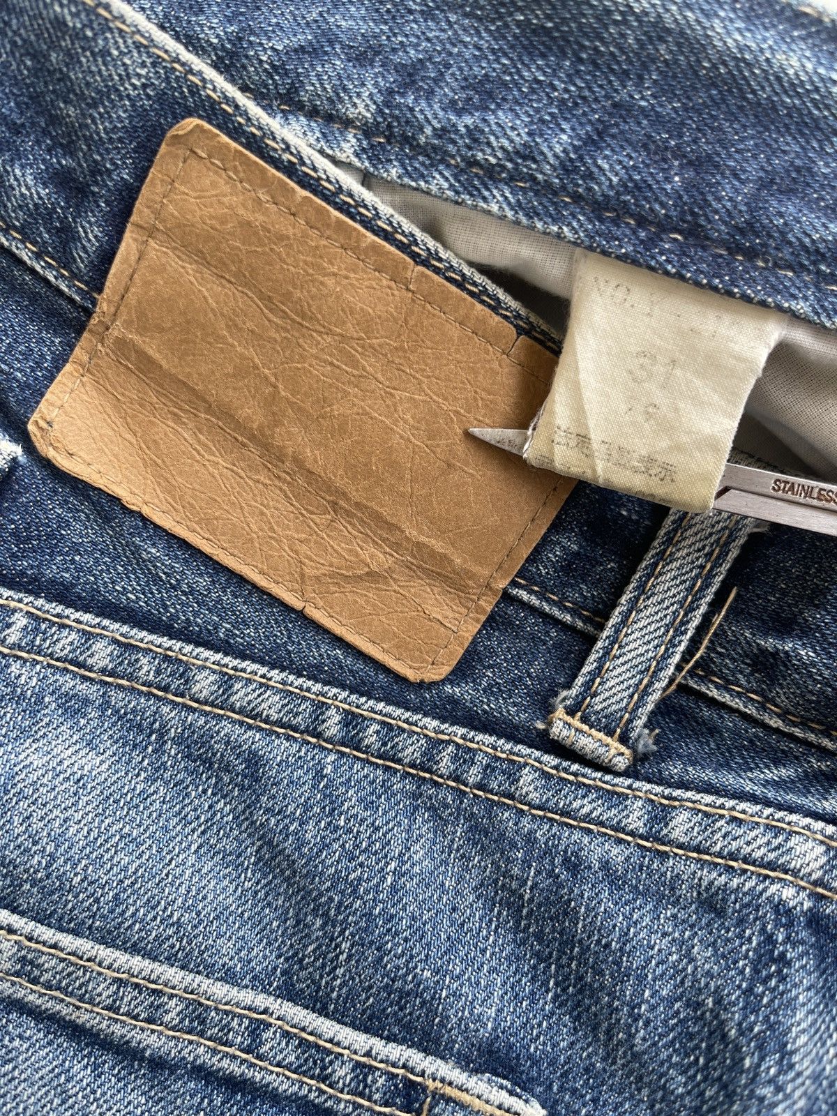 Japanese Brand Vintage Japanese Distressed Buckleback Selvedge Jeans Size US 30 / EU 46 - 15 Thumbnail
