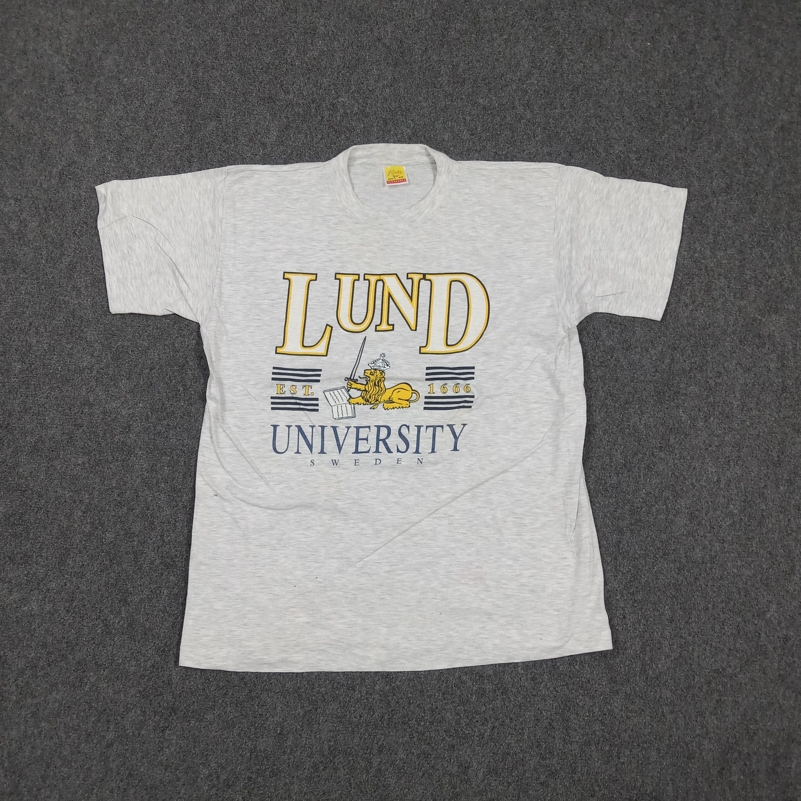Vintage LUND University Sweden 90's Tshirt C285N70 Size US M / EU 48-50 / 2 - 1 Thumbnail
