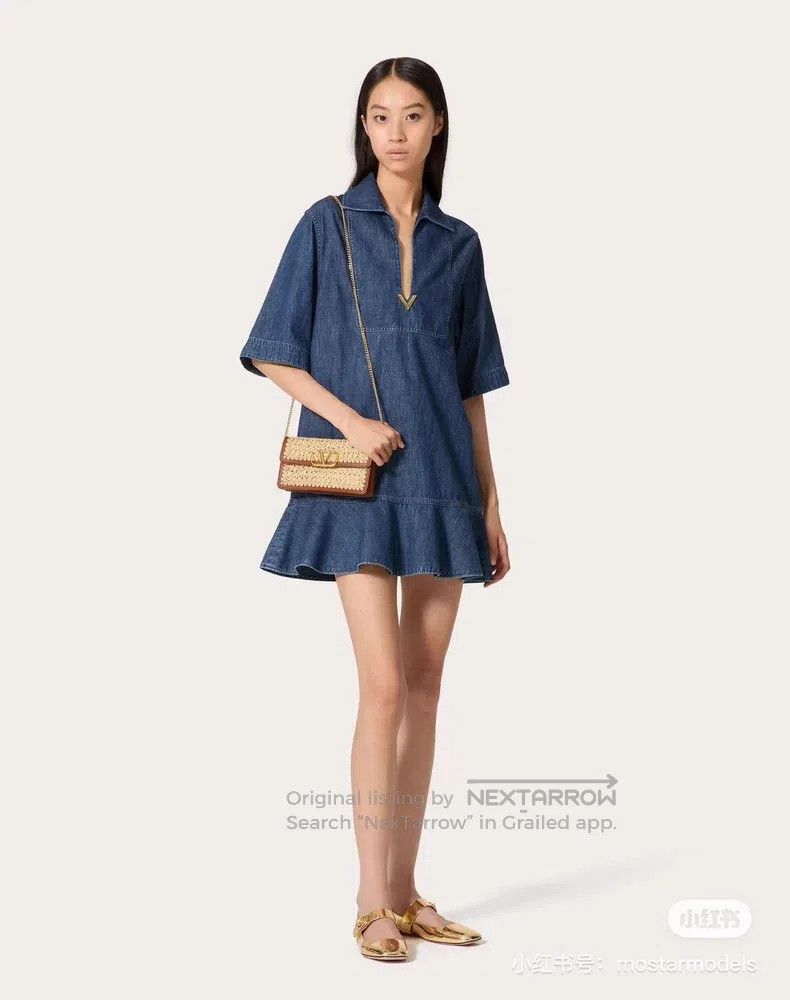 Valentino Valentino Blue lace dress Size M / US 6-8 / IT 42-44 - 8 Thumbnail