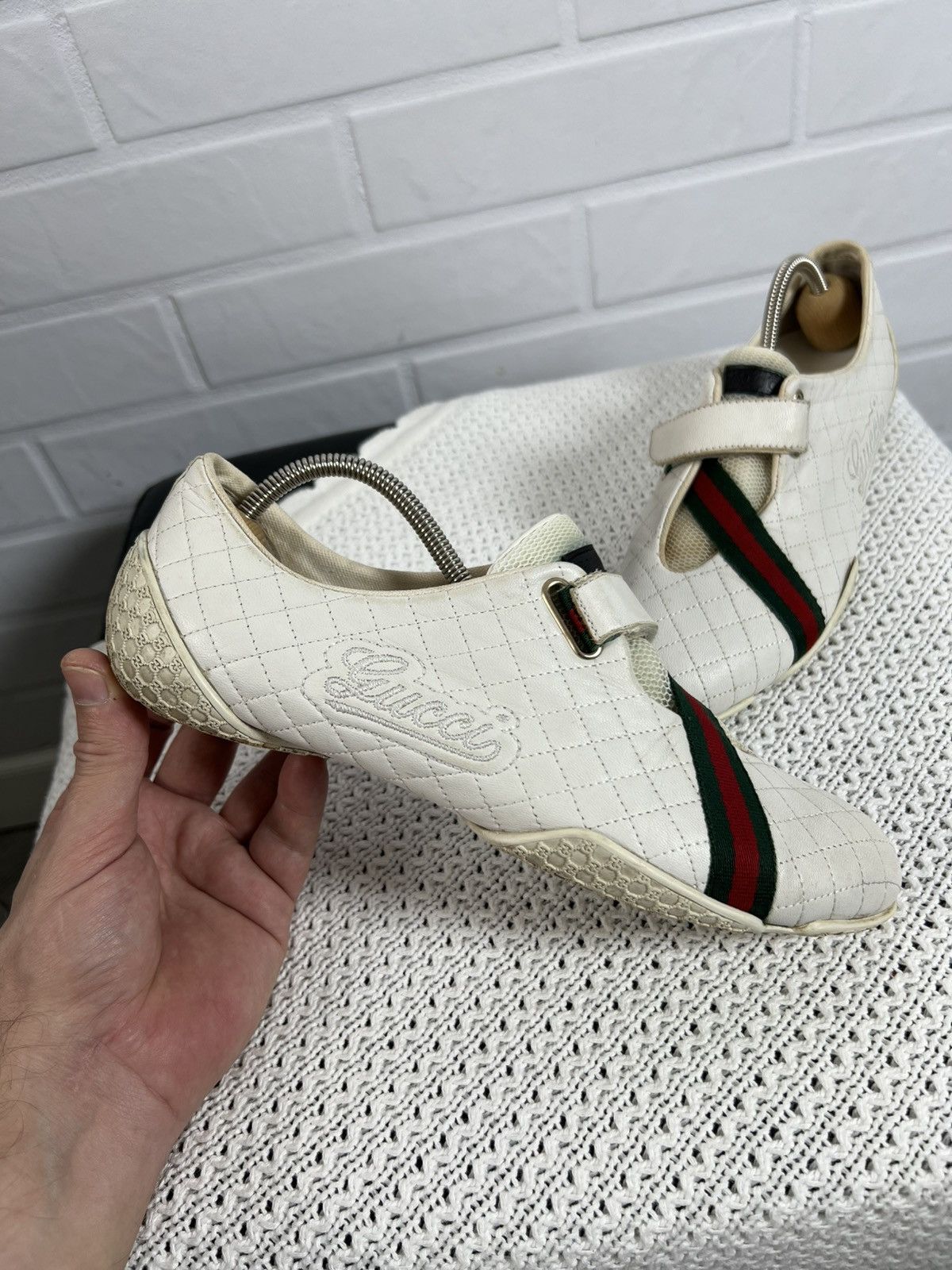 Gucci Gucci Leather Sneakers White Size 37 Size US 7 / IT 37 - 1 Thumbnail