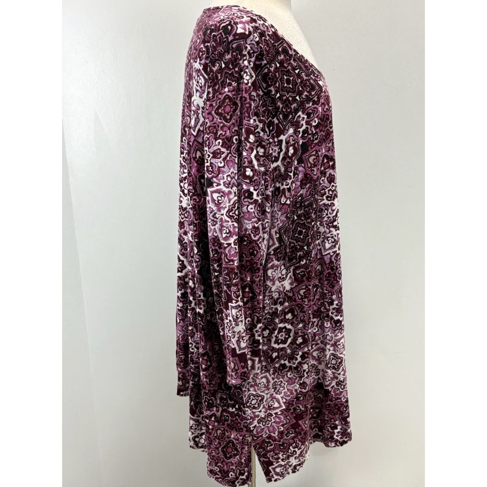 Vintage Catherine’s Swing Tunic Shirt 3X Plus Purple White Stretch Women Pullover Rayon Blend Womens Size XXL / US 16-18 / IT 52-54 - 4 Thumbnail