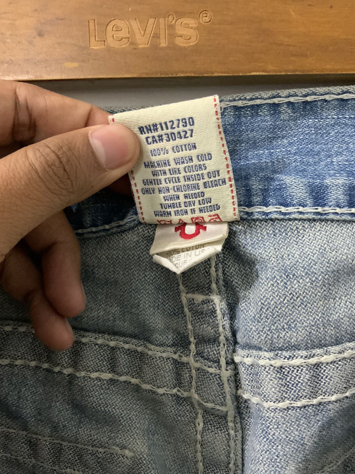 True Religion True Religion Distressed Acid Wash Fade Jeans Size US 33 - 24 Thumbnail