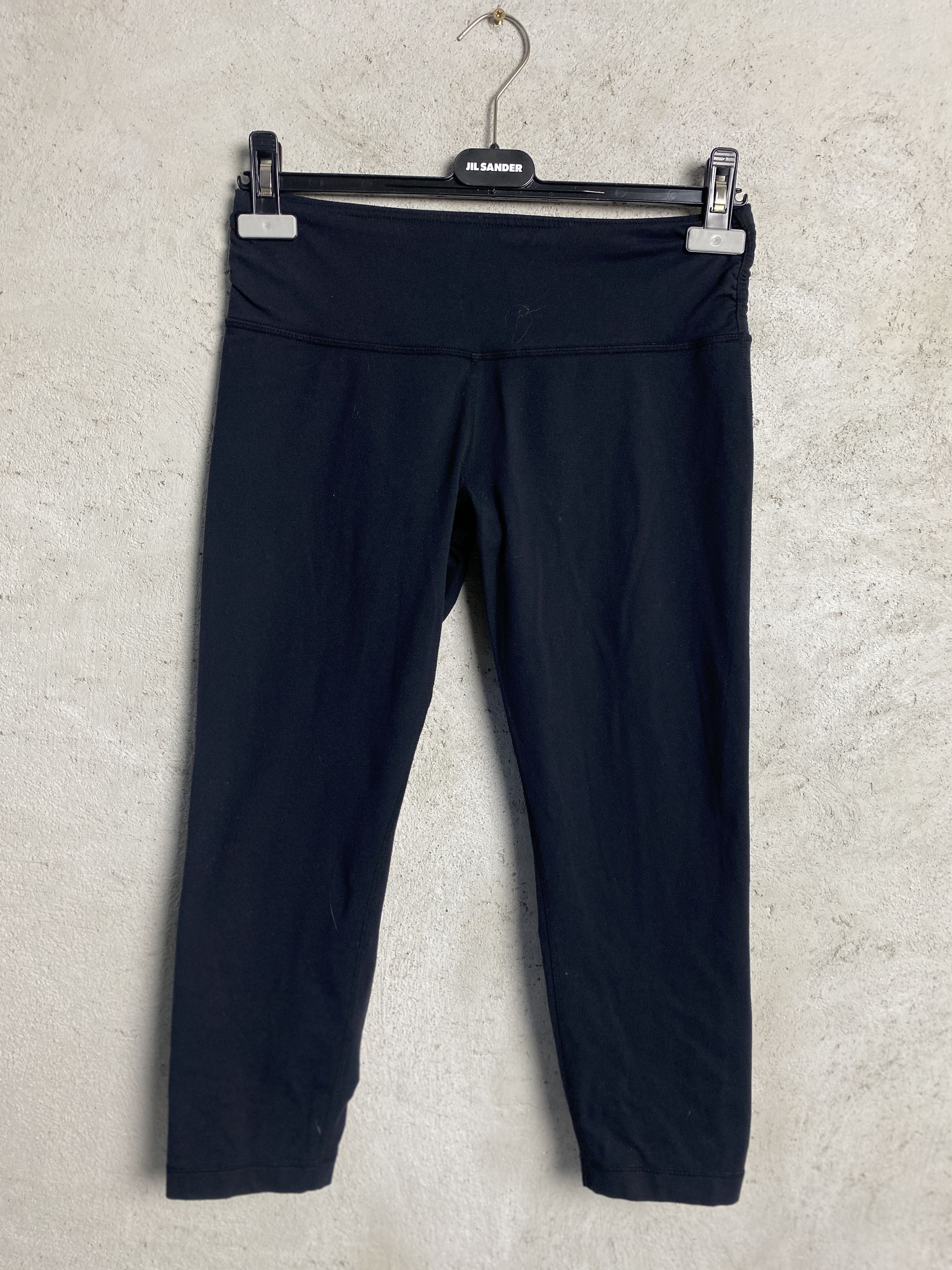 Lululemon Lululemon capri zippers leggings yoga pilates Size 30" / US 8 / IT 44 - 2 Thumbnail