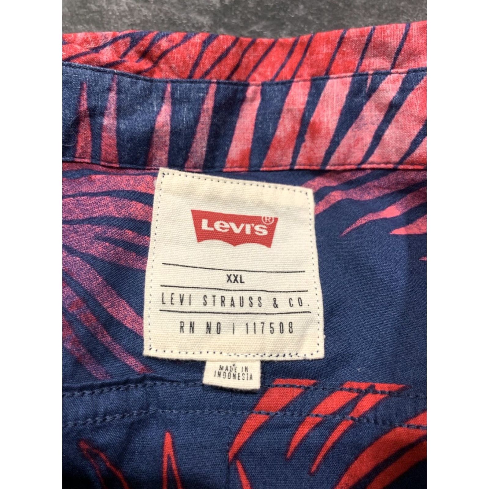 Levi's Levi's Men's Hawaiian Shirt 2XL Casual Short Sleeve Button-Up Floral Beach Vacation Multicolor Size US XXL / EU 58 / 5 - 7 Thumbnail