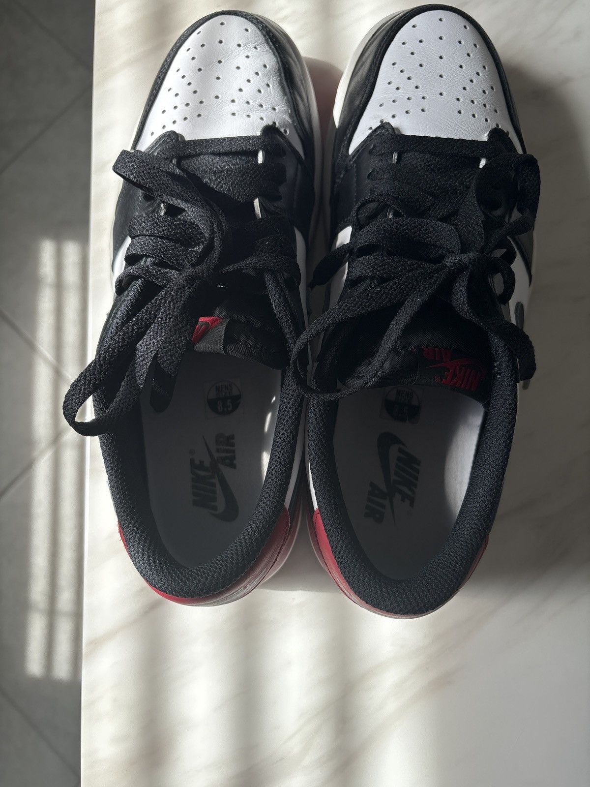 Jordan Brand Jordan 1 Retro Low OG Black Toe Size US 8.5 / EU 41-42 - 8 Thumbnail