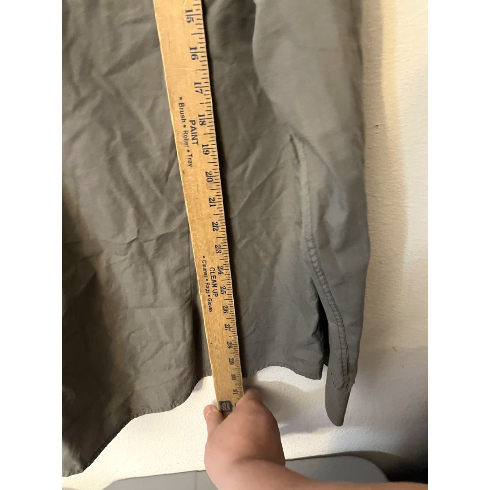H&M H&M Button-Up Dress Shirt Long-Sleeve Gray Slim Fit XXL Size Men Casual Solid Shirt Size 48R - 4 Thumbnail
