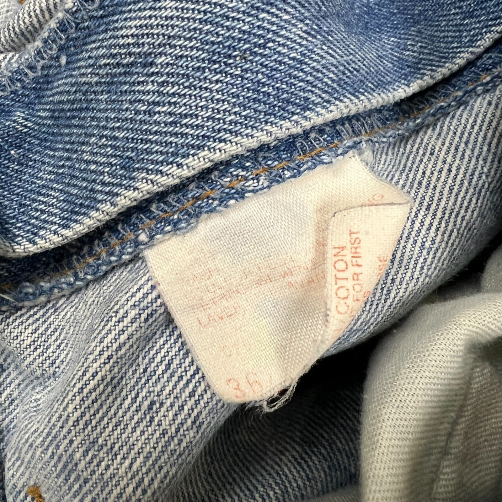 Levi's × Vintage Vintage Levi's 533 Jeans 34x31 Relaxed Fit 90s Denim Pants Size US 34 / EU 50 - 10 Thumbnail