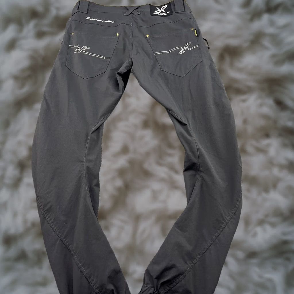 Vintage Revolution Race Twisted Pants Mens Size 48 Black Outdoor Hiking Trekking Track Pants Mens Size US 32 / EU 48 - 1 Thumbnail