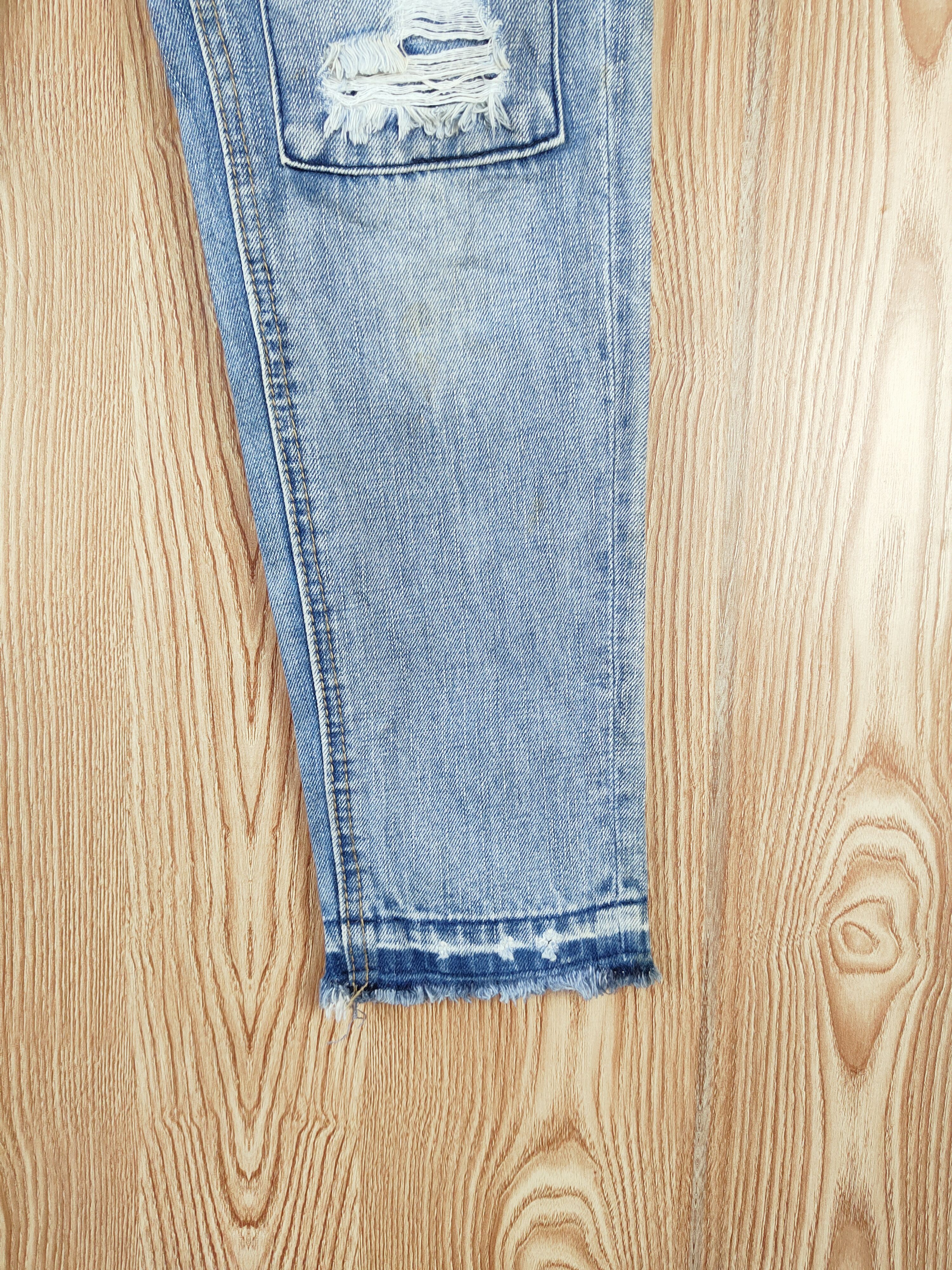 Japanese Brand OZOC Blue patchwork Distressed Ripped Jeans #W601 Size 30" / US 8 / IT 44 - 6 Thumbnail