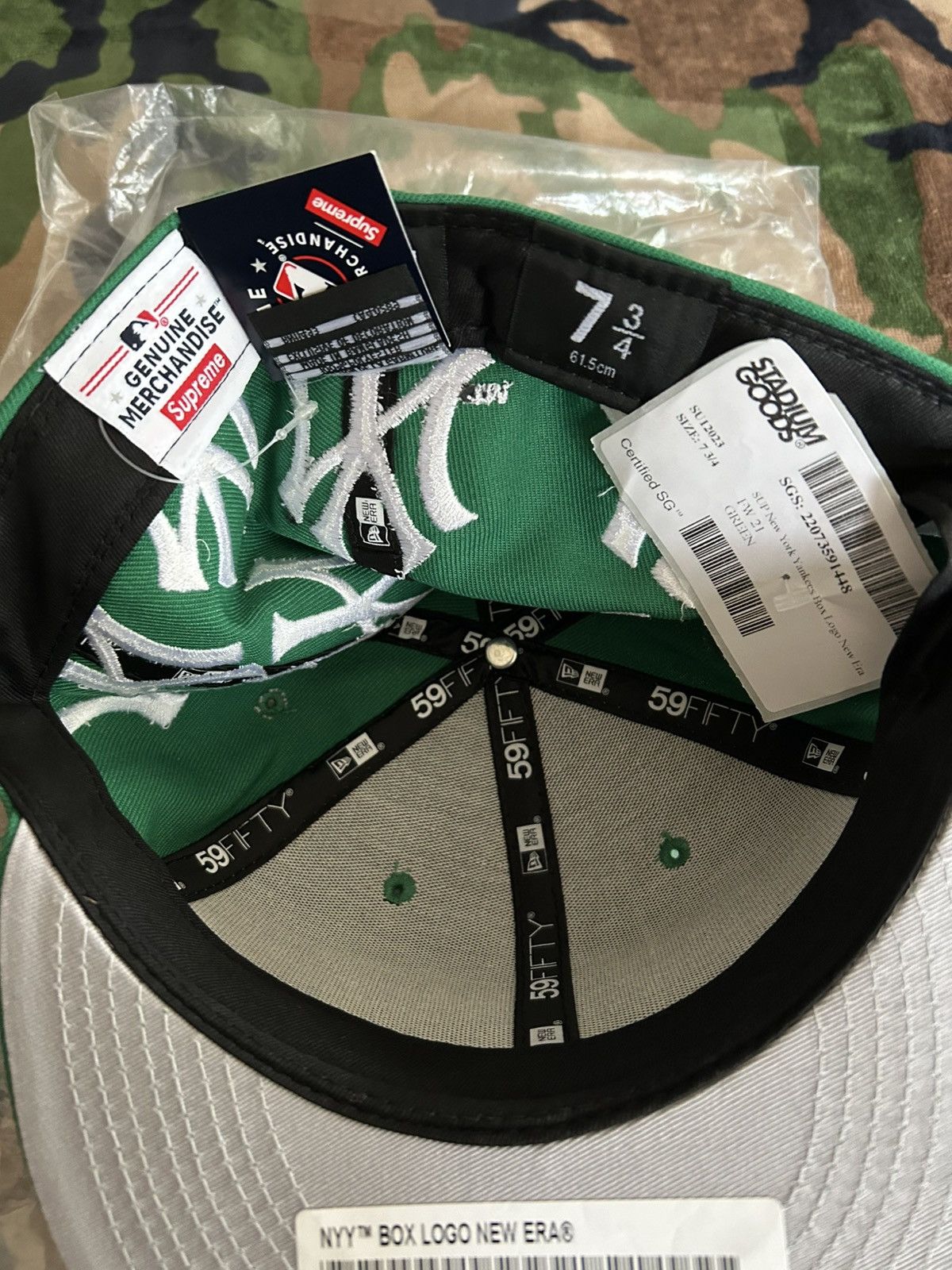New Era × New York Yankees × Supreme Supreme New York Yankees Box Logo New Era Green 7 3/4 FW21 Size ONE SIZE - 7 Thumbnail