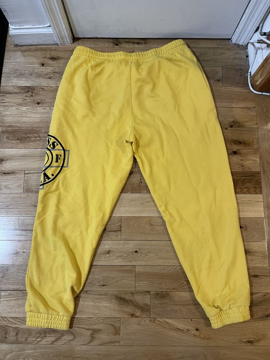 Guess × Places + Faces Places + Faces x Guess Sweat Pants Size US 34 / EU 50 - 3 Thumbnail