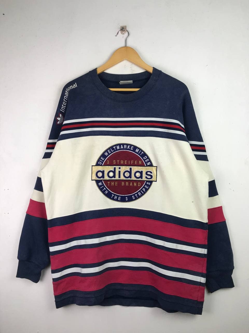 Adidas × Japanese Brand × Vintage Vintage 90's Adidas Big Logo Spellout Sweatshirt Size US L / EU 52-54 / 3 - 1 Thumbnail