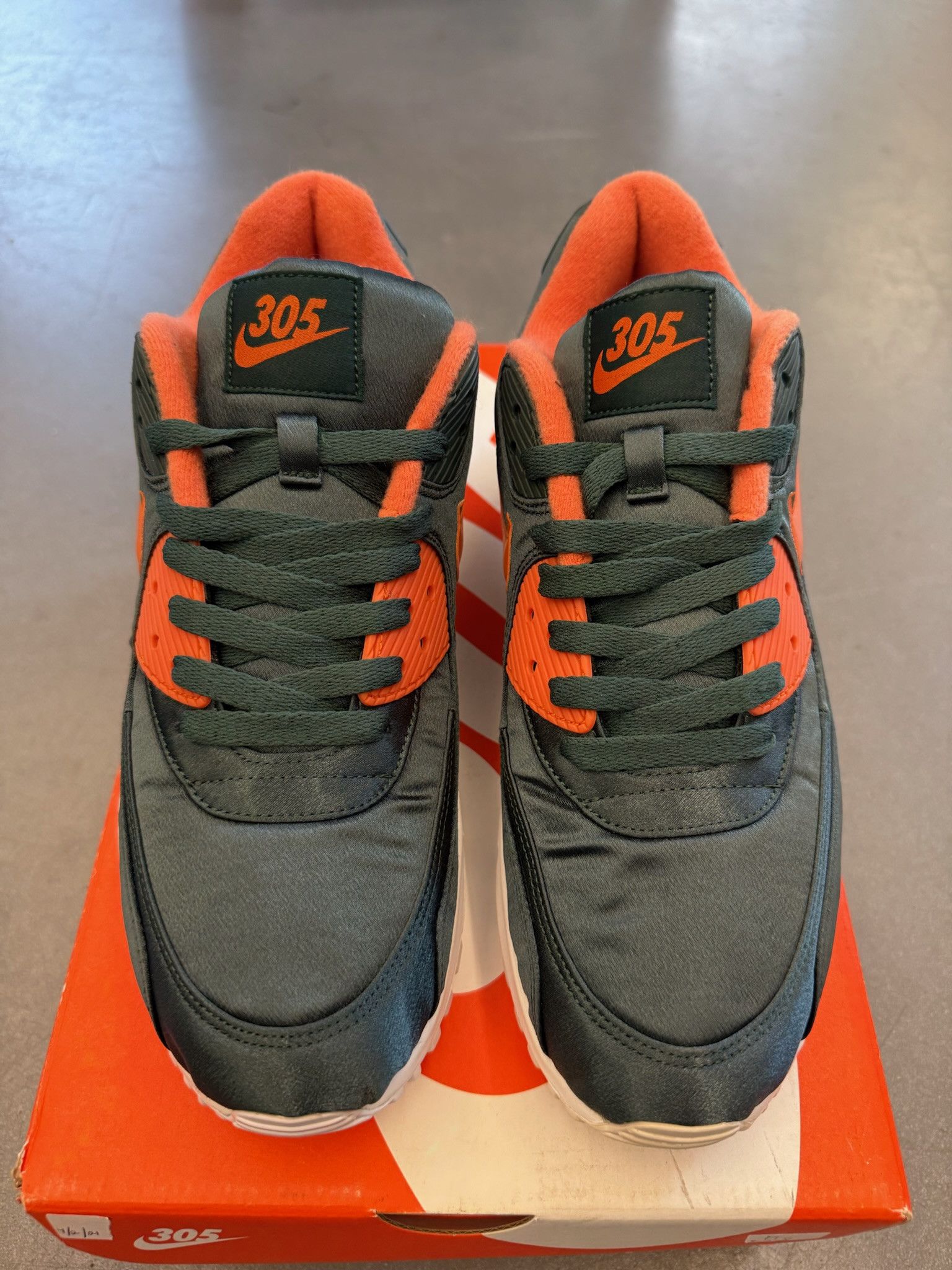Nike 2020 Unknwn Nike Air Max 90 305 Size US 10.5 / EU 43-44 - 8 Thumbnail