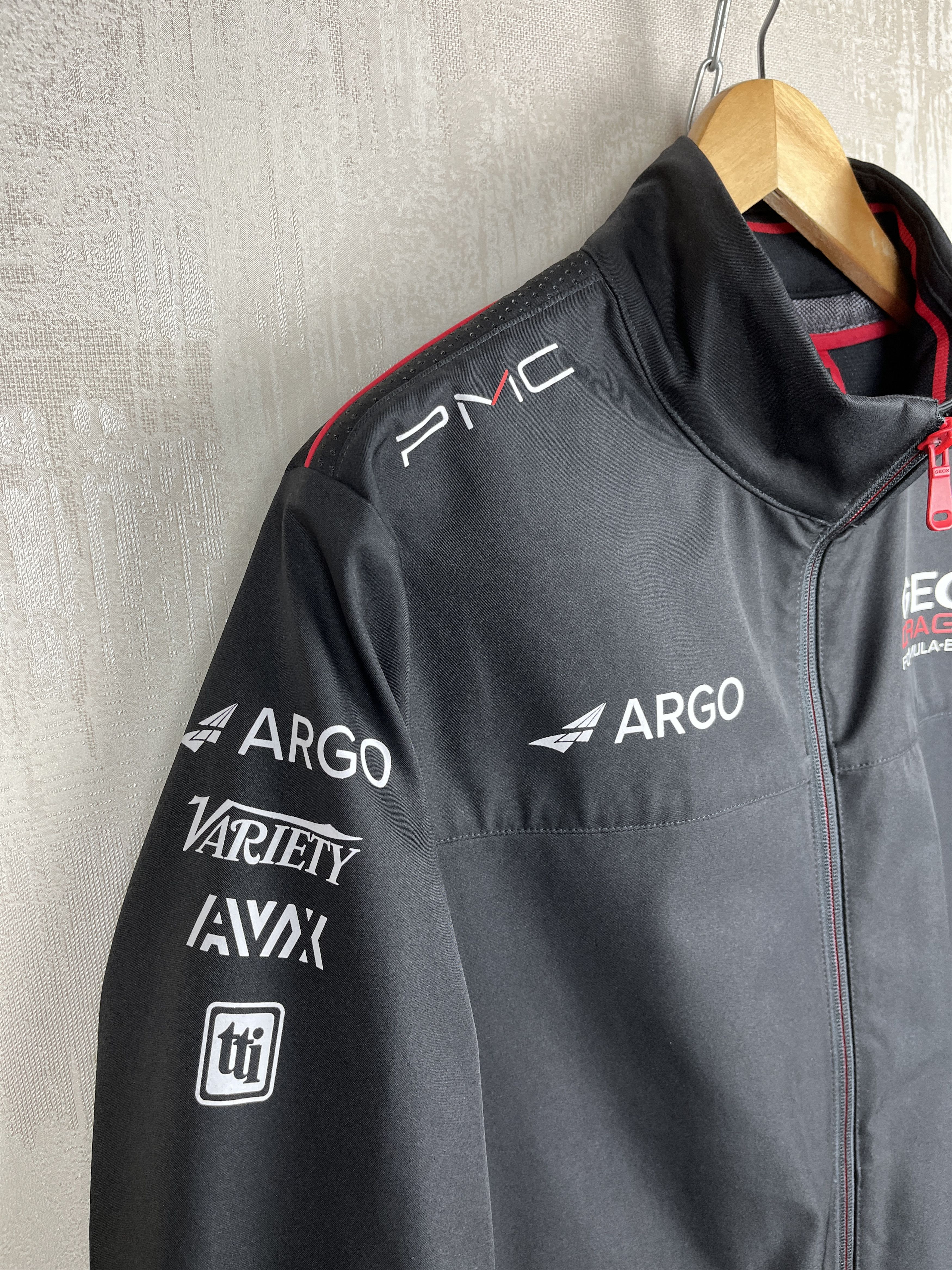 Geox Dragon Formula-E Team Penske EV-4 Geox Respira Racing Jacket Size US L / EU 52-54 / 3 - 6 Thumbnail