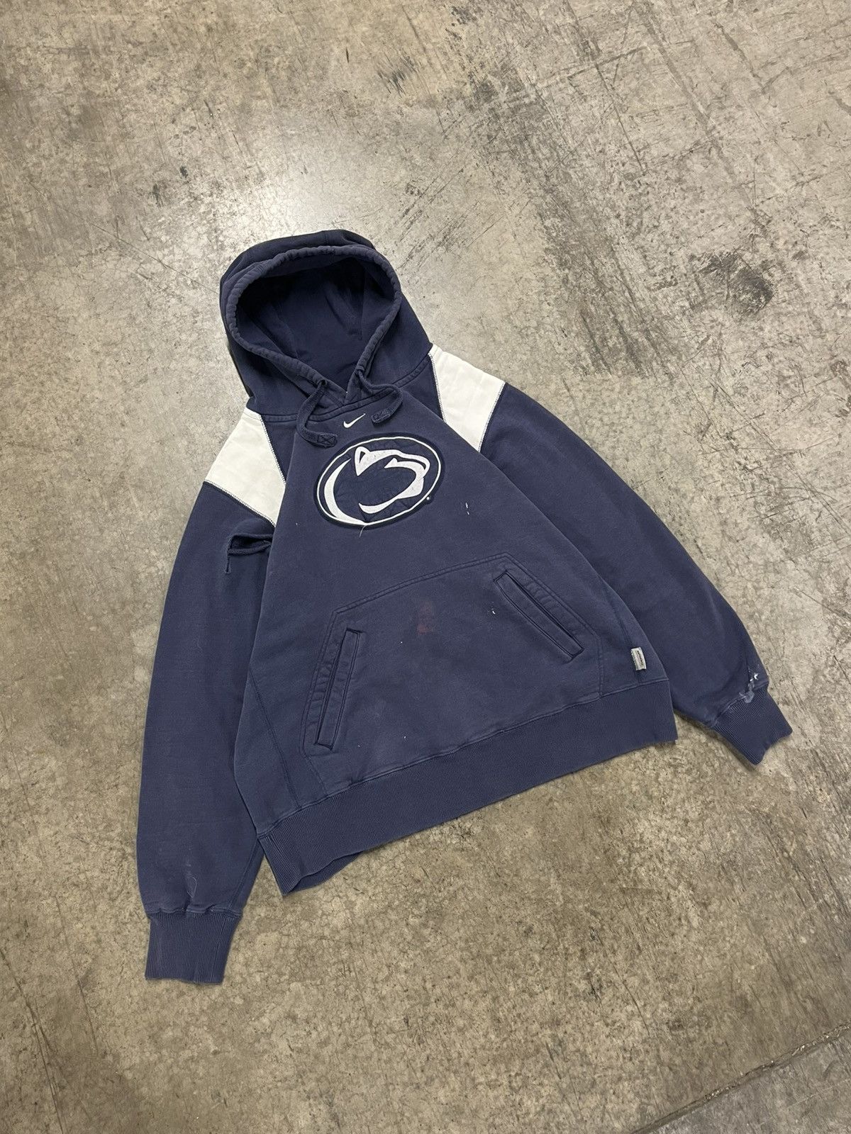 Nike × Vintage Nike center swoosh Penn state college thrashed faded hype Size US L / EU 52-54 / 3 - 2 Thumbnail