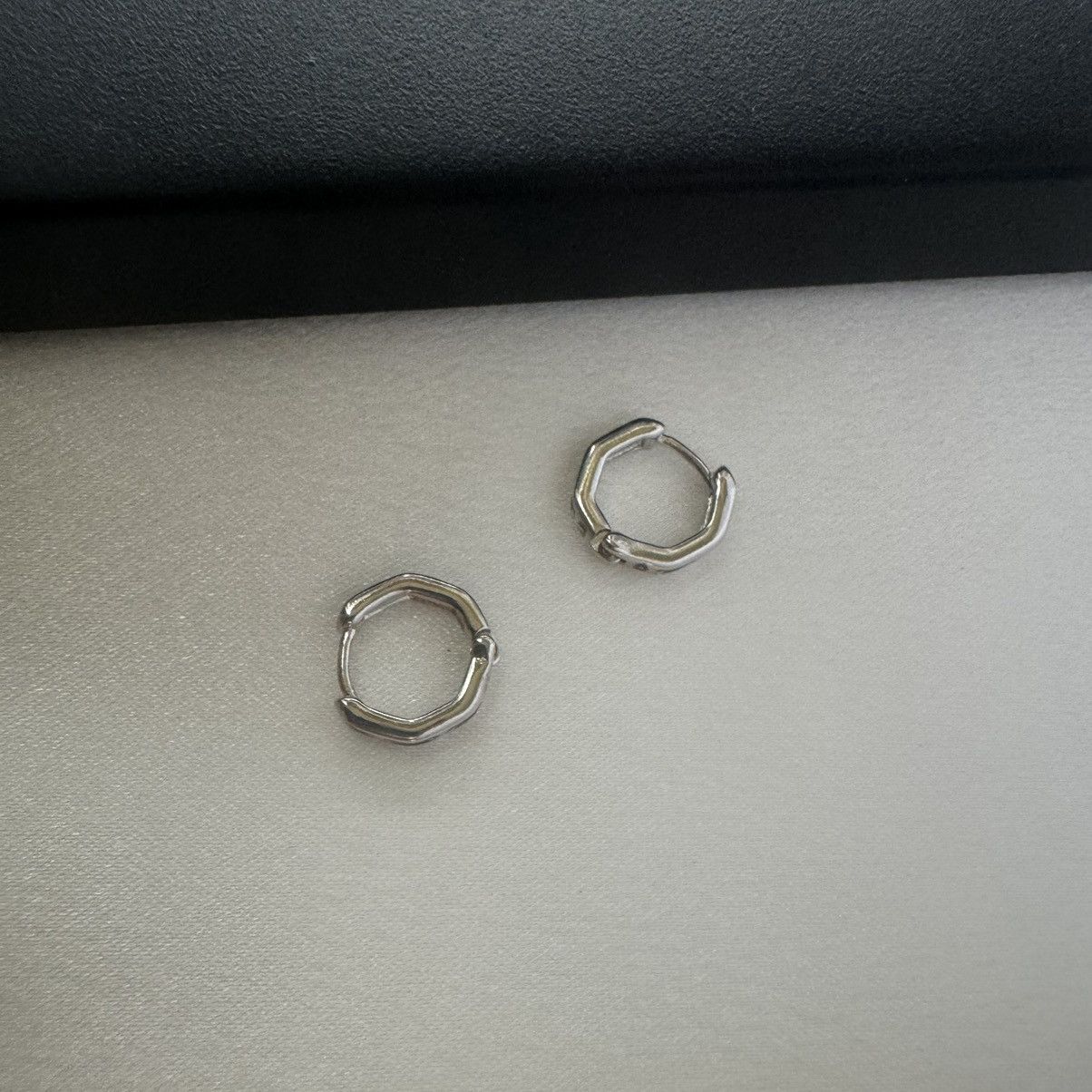 Other 7mm Small Hoop Earrings for Men Women Hip Hop Unisex Style Size ONE SIZE - 3 Thumbnail