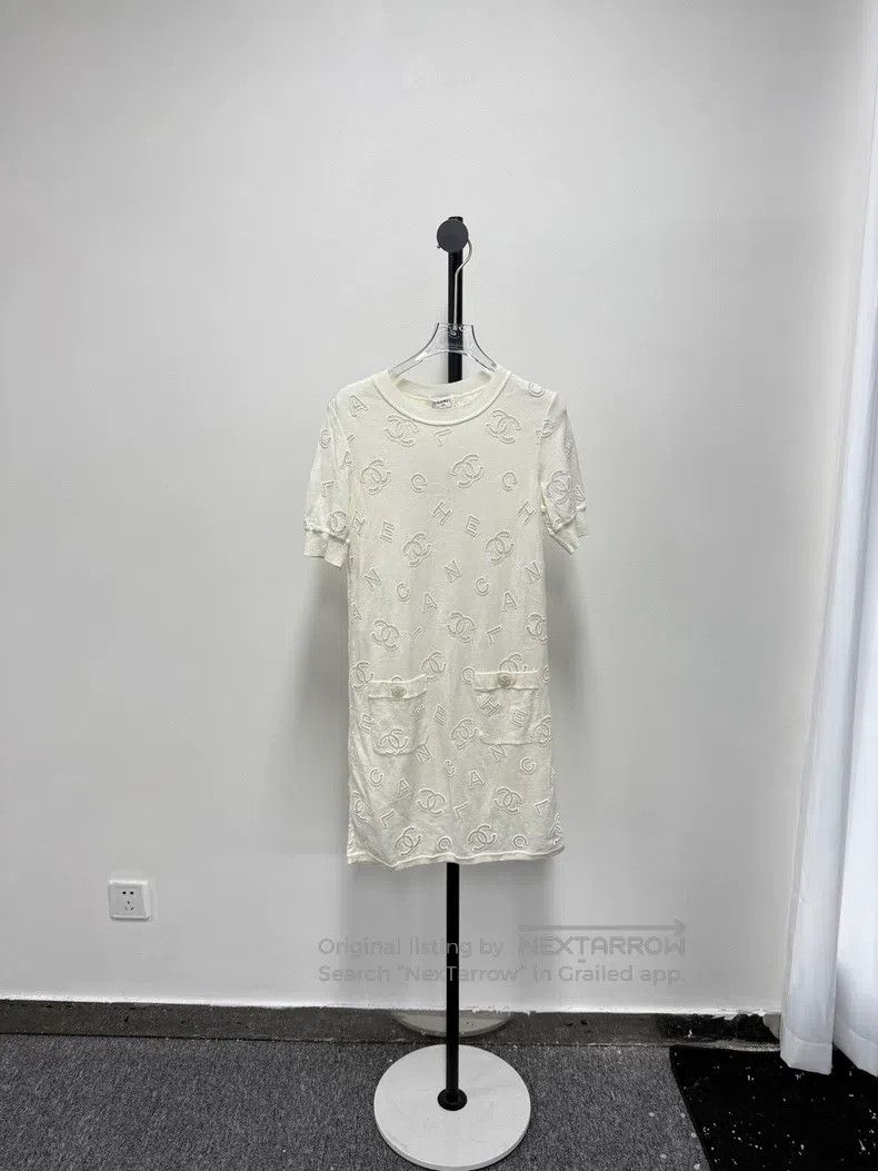Chanel Chanel Full print solid colour dress Size XXS / US 00 / IT 34 - 1 Thumbnail