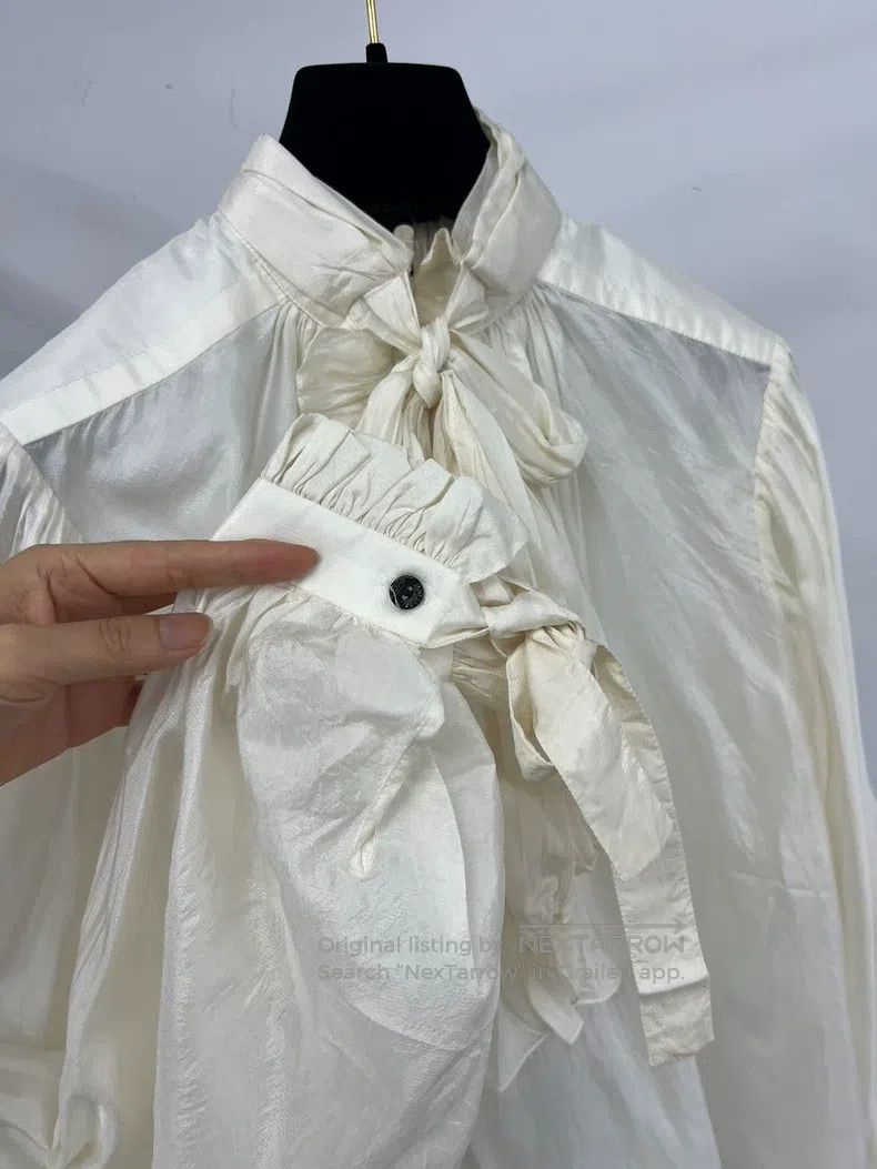 Louis Vuitton Louis Vuitton Lace Mulberry Silk Shirt Size XS / US 0-2 / IT 36-38 - 4 Thumbnail