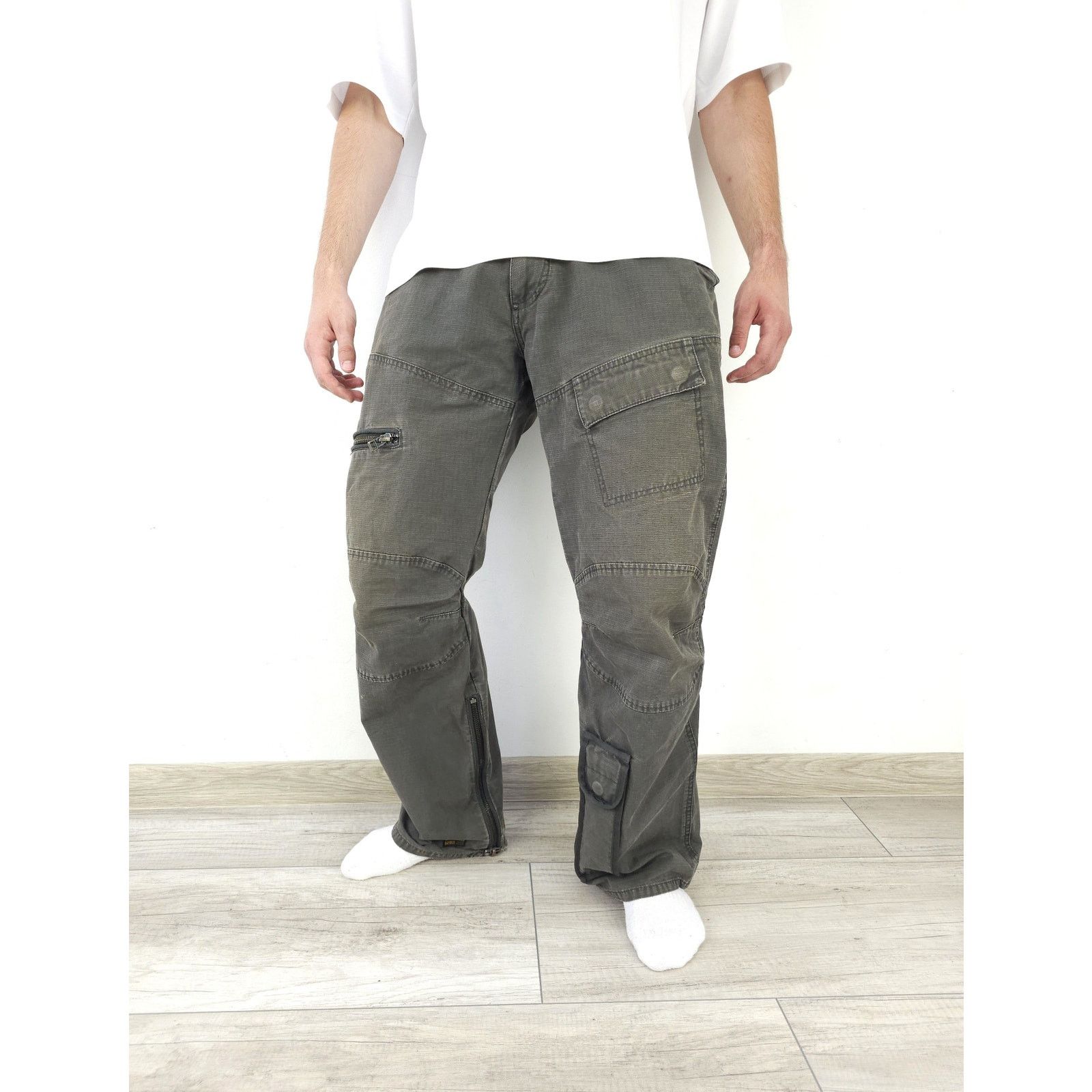 G-Star × Japanese Brand 💎 32/32 G-star RAW 3D Cargo Loose Pants Jeans Utility Y2K Size US 32 / EU 48 - 1 Thumbnail