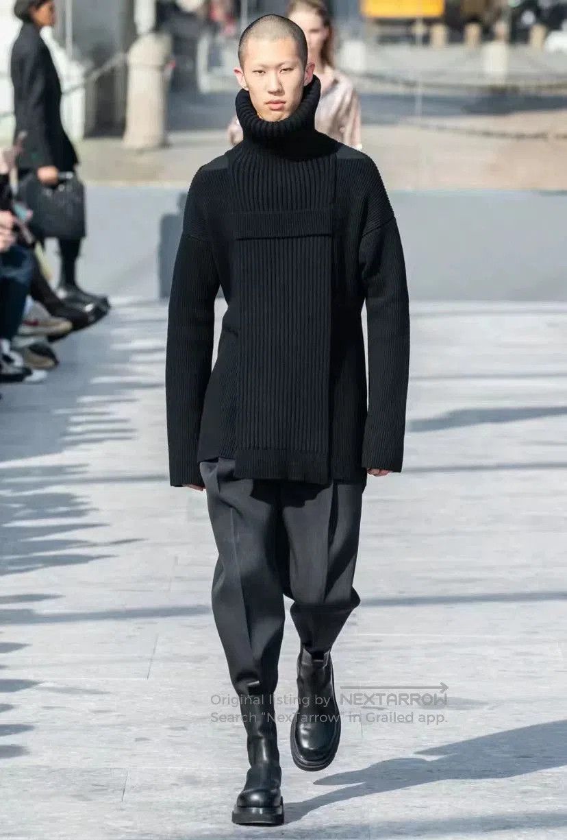 Bottega Veneta Bottega Veneta Men's Runway Knit Sweater. Size US M / EU 48-50 / 2 - 7 Thumbnail