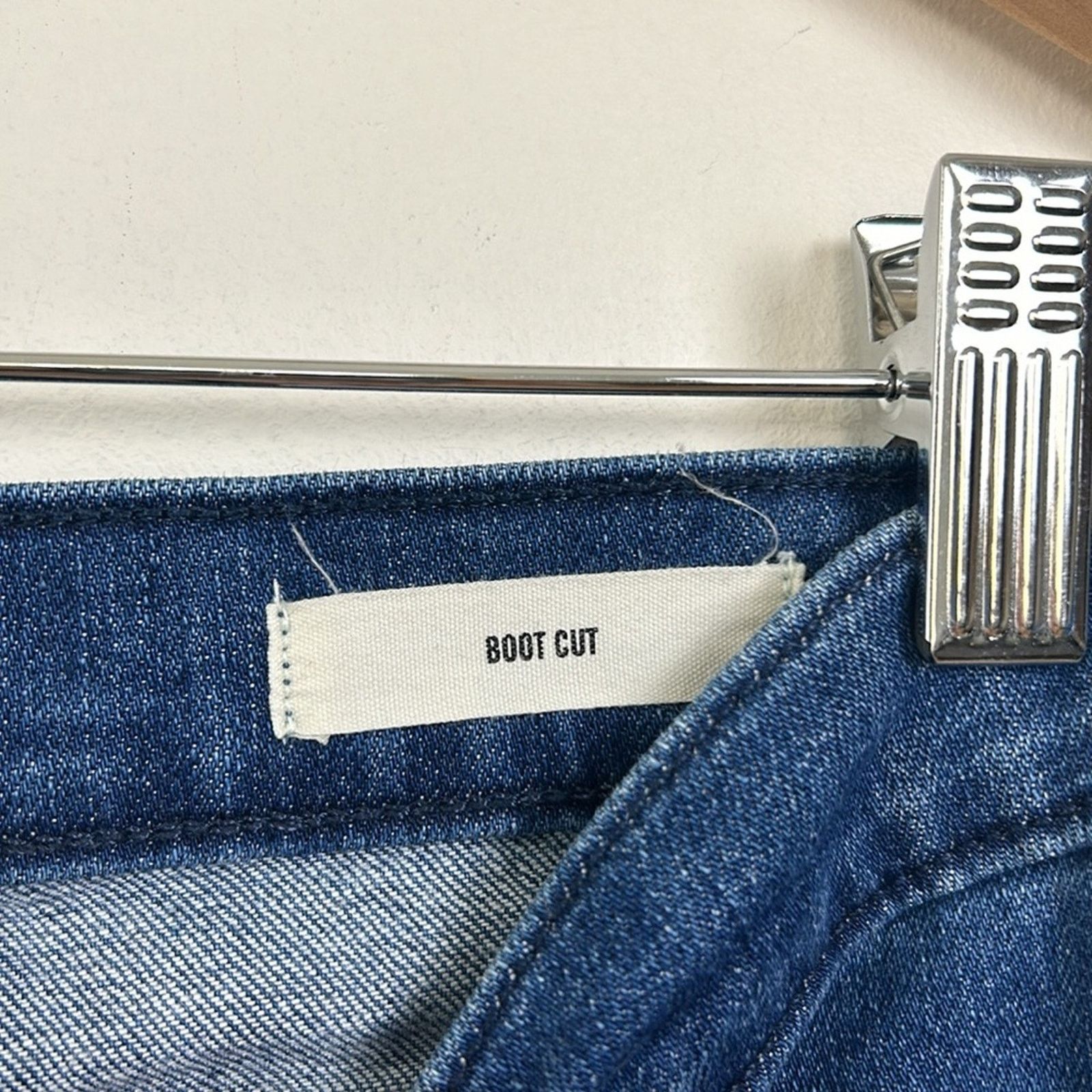 Nili Lotan Nili Lotan High Rise Boot Cut Jean Size 28" / US 6 / IT 42 - 5 Thumbnail
