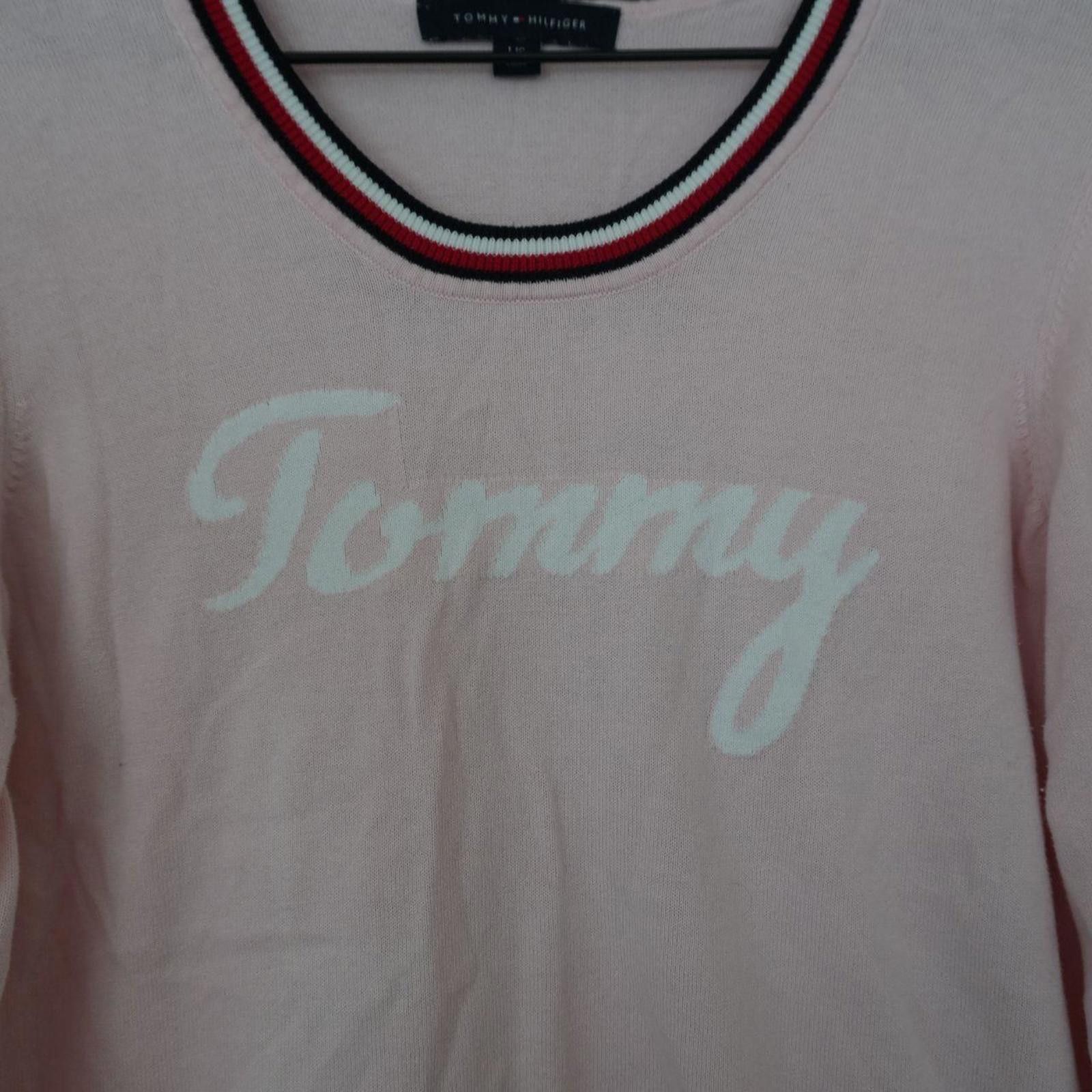 Tommy Hilfiger Tommy Hilfiger Sweater Women's L Pink Pullover Long Sleeve Size L / US 10 / IT 46 - 2 Thumbnail