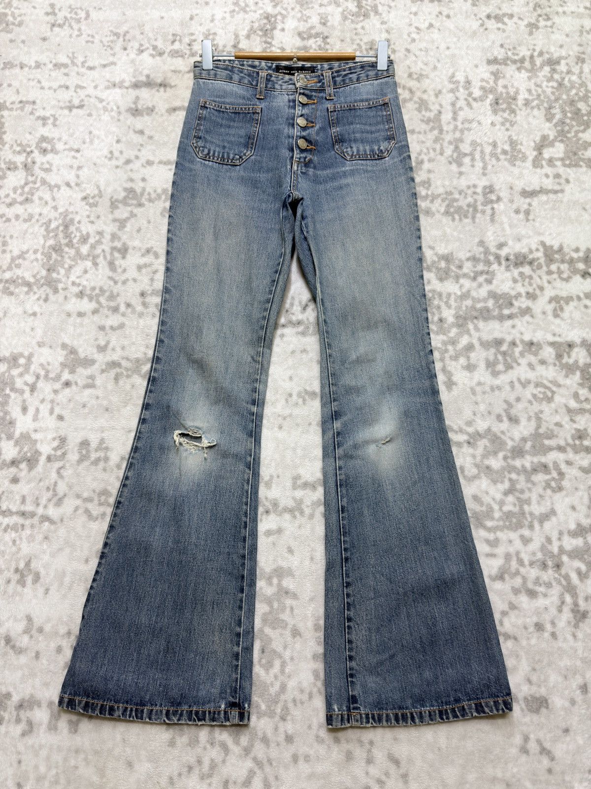 Japanese Brand Vintage Jouer Aux Échecs Y2K Distressed Bell Bottom Jeans Size US 26 / EU 42 - 2 Thumbnail
