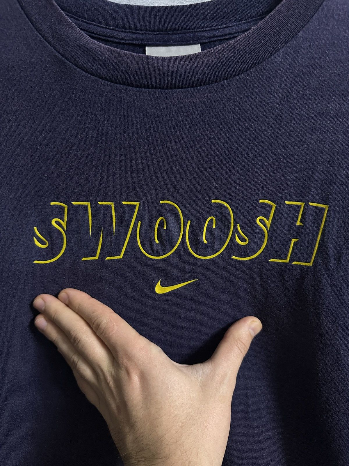 Vintage Rare Vintage T-Shirt Nike Centr Logo Swoosh Y2K Size US L / EU 52-54 / 3 - 2 Thumbnail