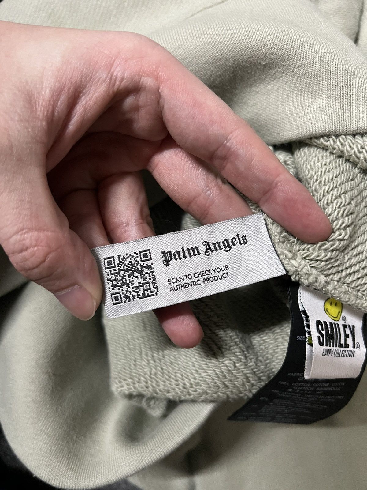 Palm Angels 「retail💲595」Brand new palm angels x smiley juggler crewneck Size US M / EU 48-50 / 2 - 9 Thumbnail