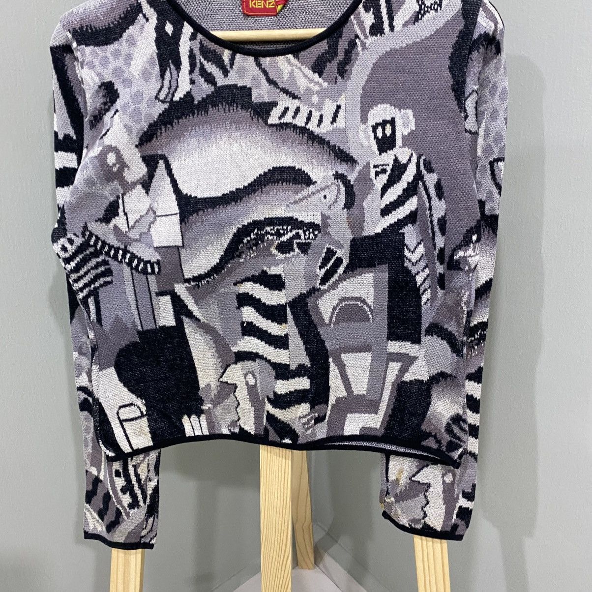 Kenzo Kenzo Vintage Tribal Crewneck Knitwear Rare Archival Piece Size US M / EU 48-50 / 2 - 4 Thumbnail