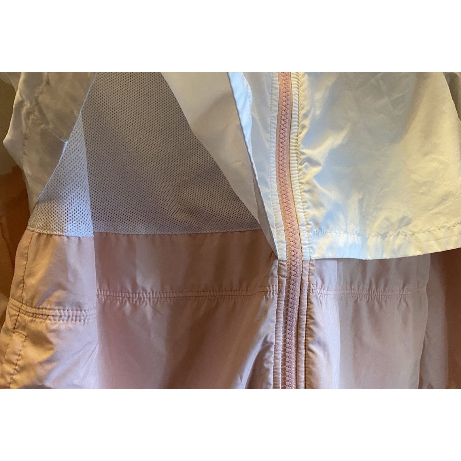 Nike Nike Soft Light Wind Jacket Hood Vented Women’s Medium Pink Size M / US 6-8 / IT 42-44 - 6 Thumbnail