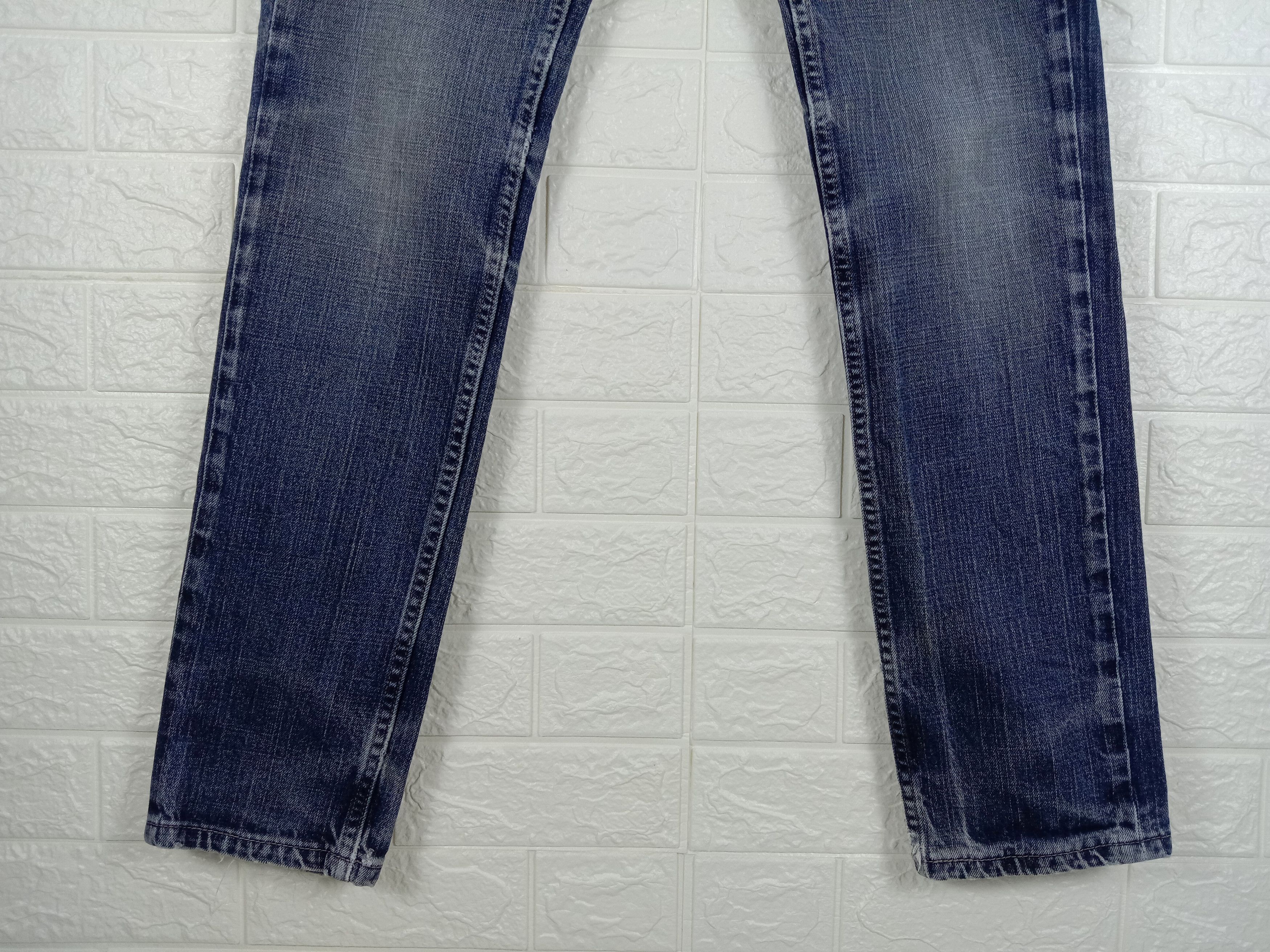 Levi's Vintage Levi's 511 Jeans Faded Dark Blue Slim Fit Denim Size US 30 / EU 46 - 4 Thumbnail