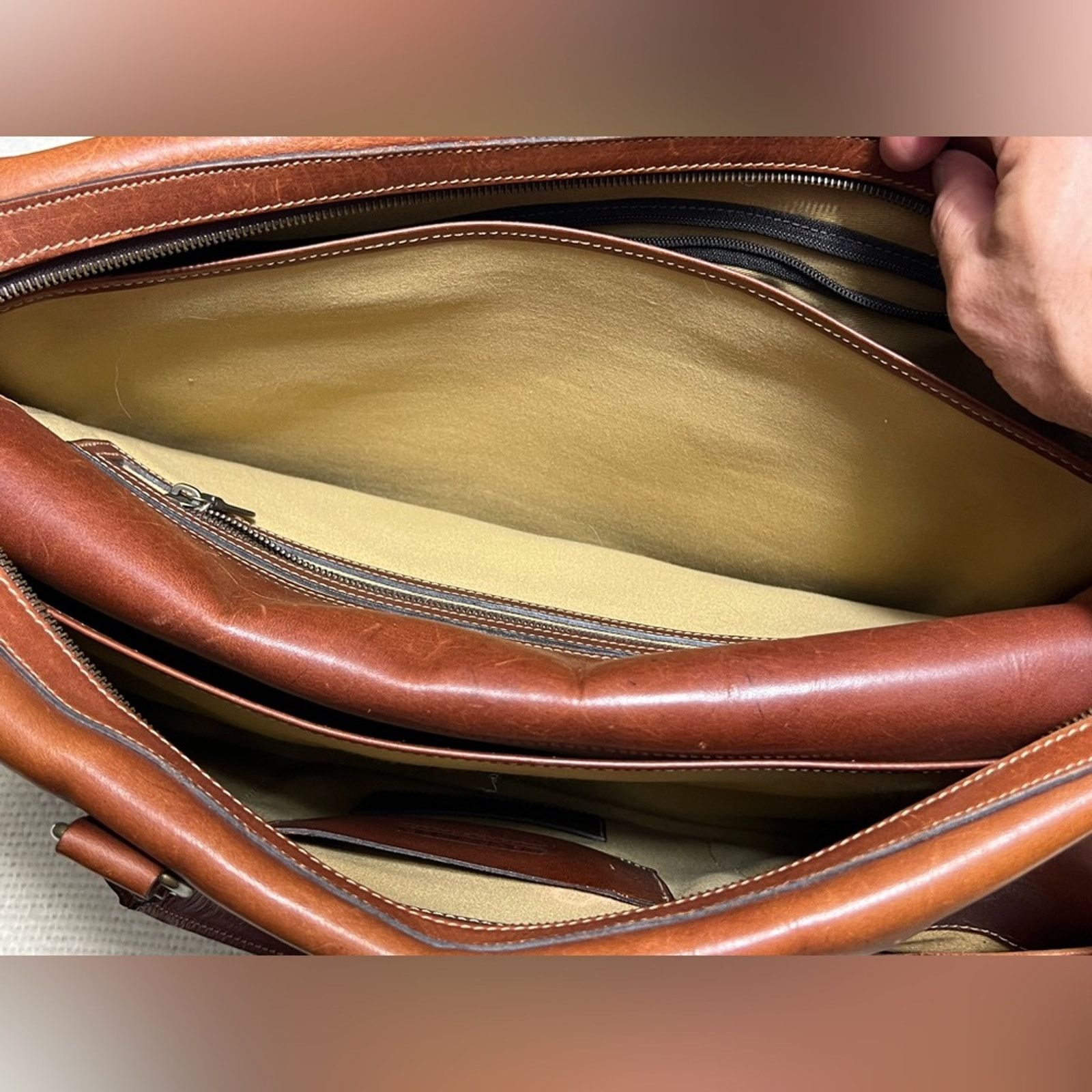 Vintage VTG Leather LEVENGER Messenger Briefcase Bags MADE ENGLAND Size ONE SIZE - 8 Thumbnail
