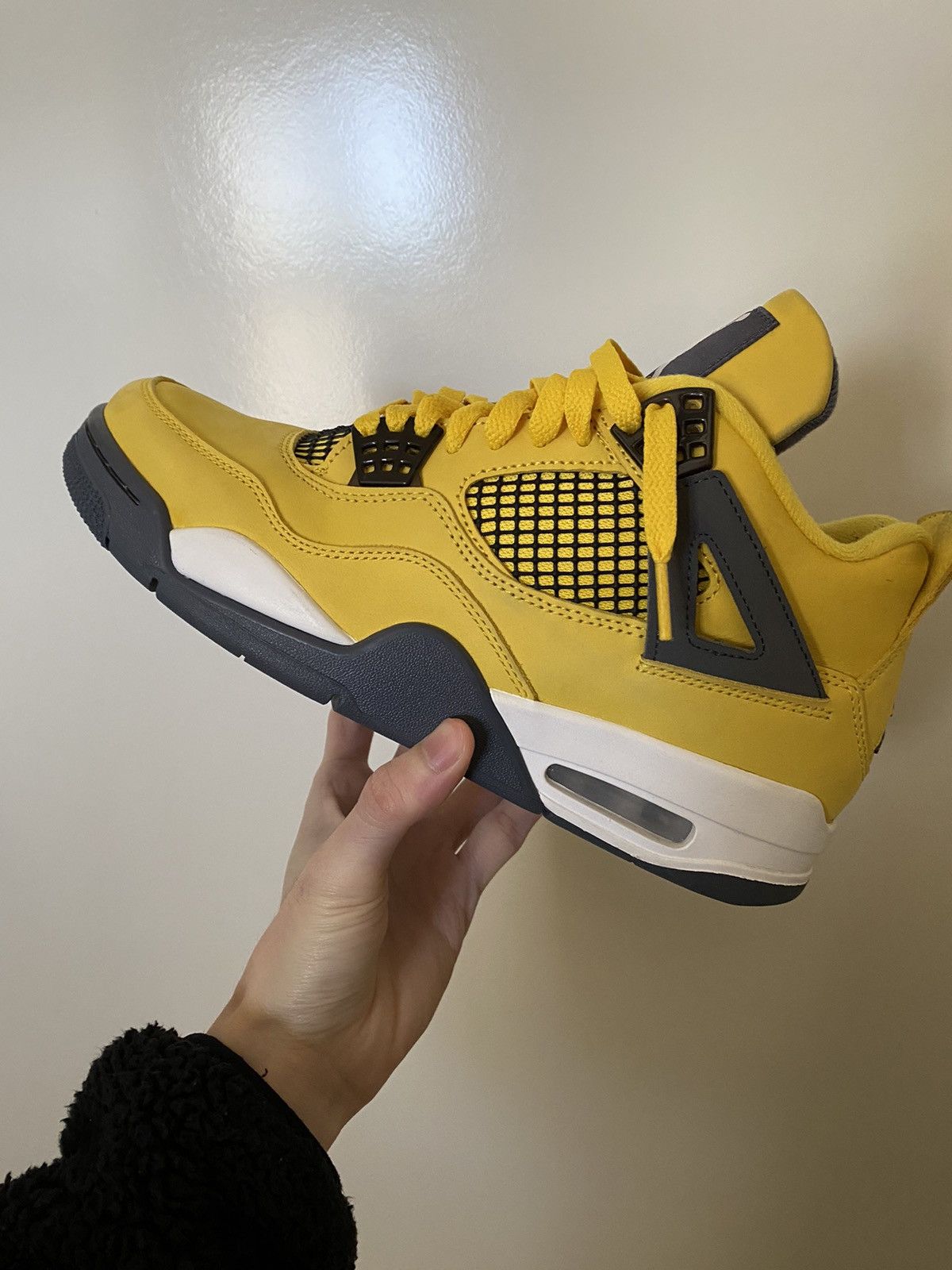 jordan 4 retro lightning release date