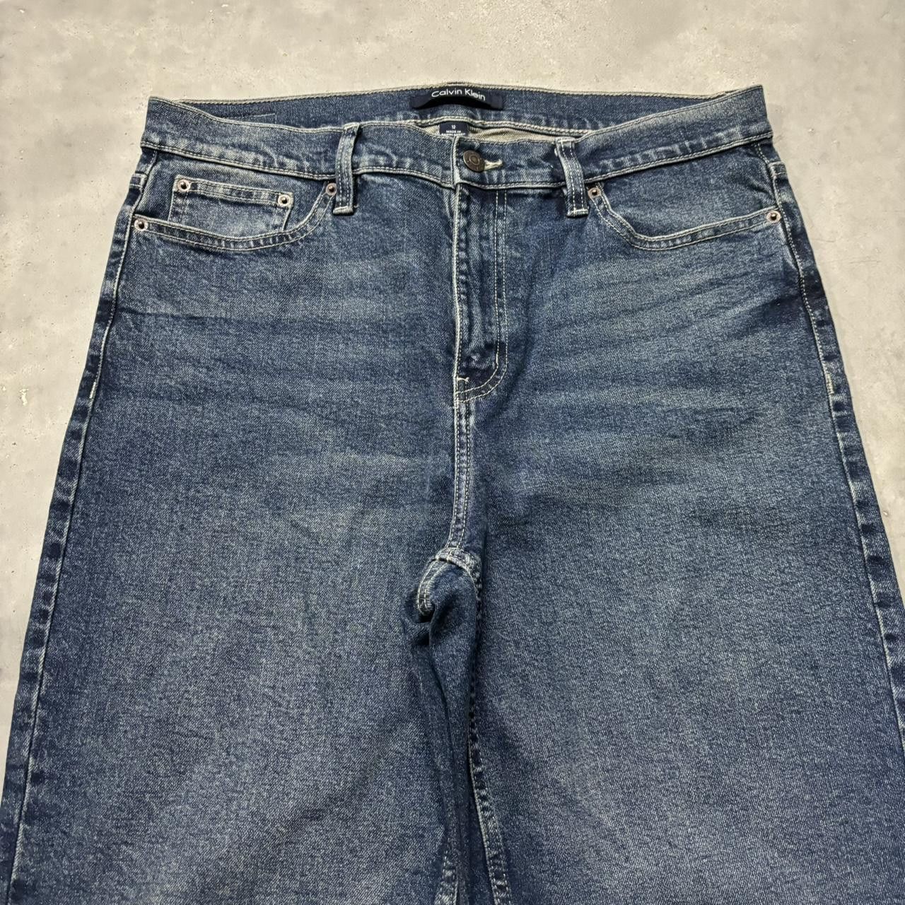 Calvin Klein × Vintage Crazy Vintage Y2K/2000s Grunge Dark Wash Calvin Klein Essential Denim Jeans! Size US 33 - 5 Thumbnail