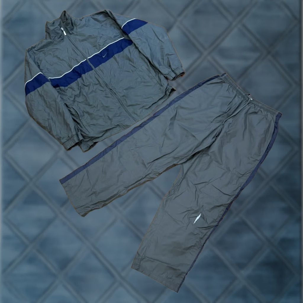 Nike VINTAGE Nike Tracksuit Mens Large Y2K 90s Windbreaker Jacket & Pants Set Green Size 42R - 1 Thumbnail