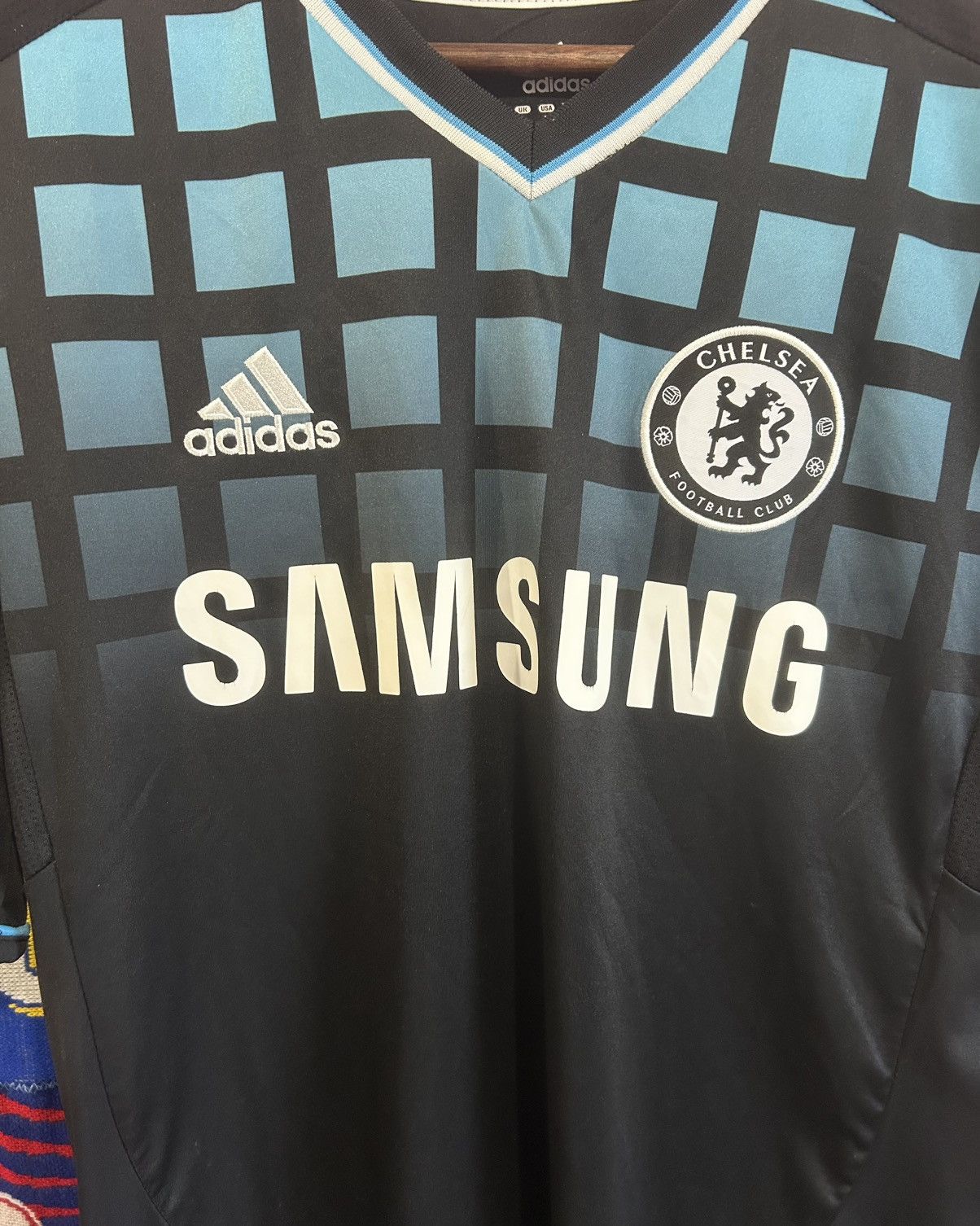 Adidas Chelsea 2011-2012 shirt Didier Drogba Size US M / EU 48-50 / 2 - 4 Thumbnail