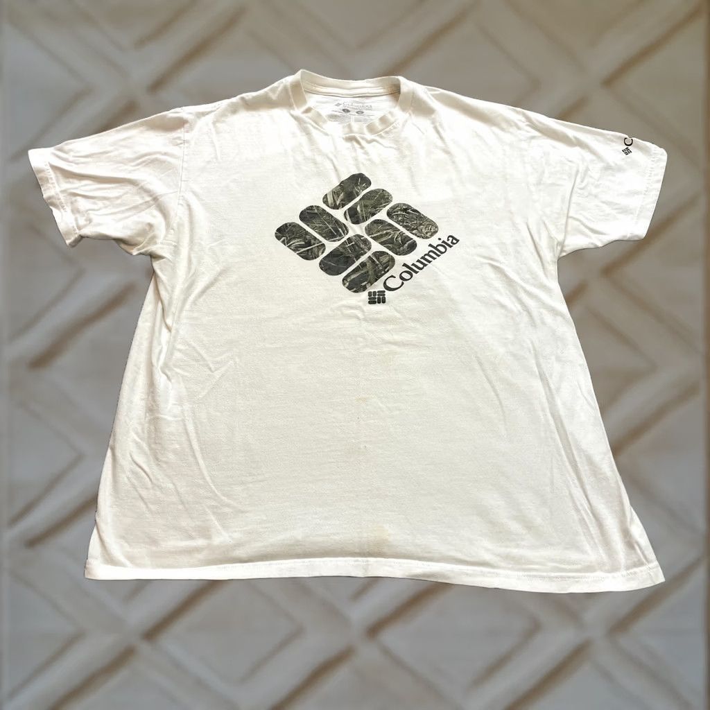 Logo 7 Columbia Shirt Mens Large White Short Sleeve Cotton Logo Outdoor Hiking Adult Size US L / EU 52-54 / 3 - 1 Thumbnail