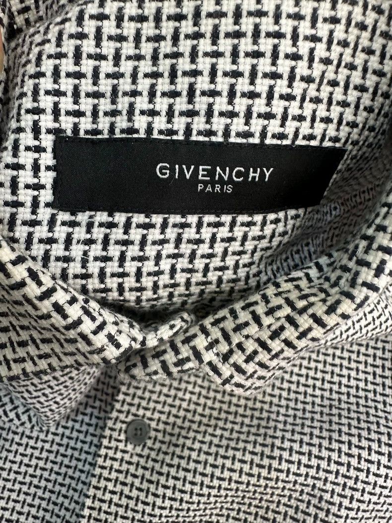 Other Givenchy Men's shirt Size US L / EU 52-54 / 3 - 5 Thumbnail