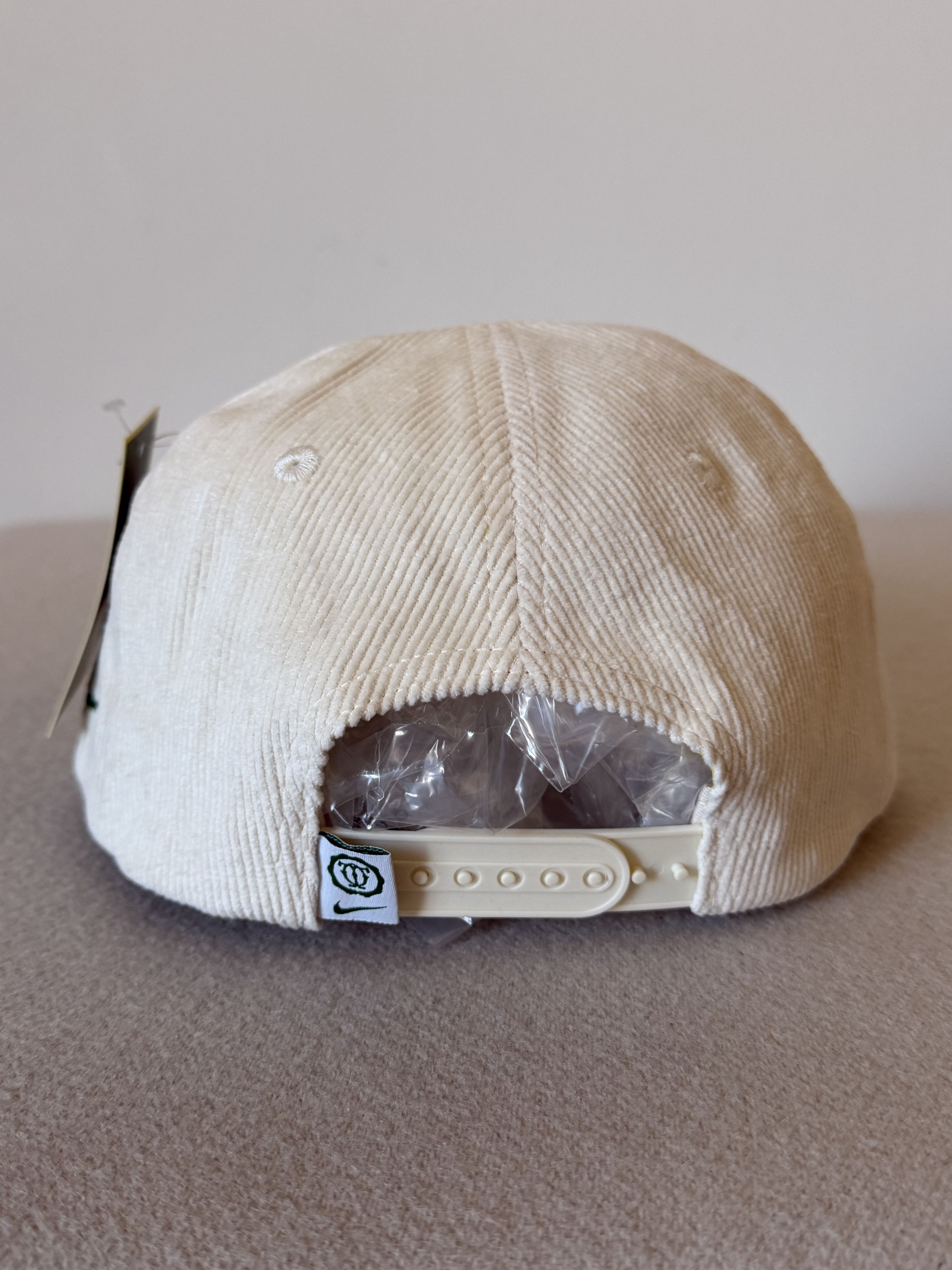 Grateful Dead × Nike Nike Grateful Dead Oregon Ducks Corduroy Hat in White Size ONE SIZE - 4 Thumbnail