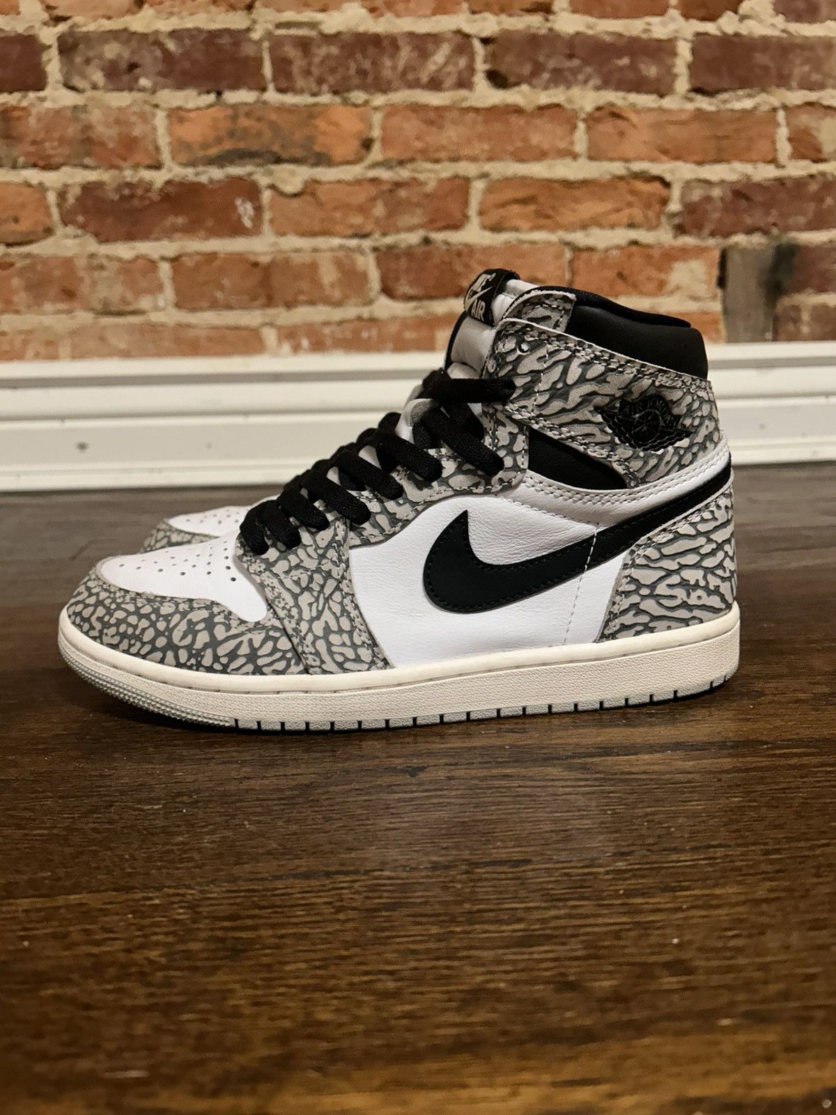 Nike Size 8 - Jordan 1 White Cement Size US 8 / EU 41 - 2 Thumbnail